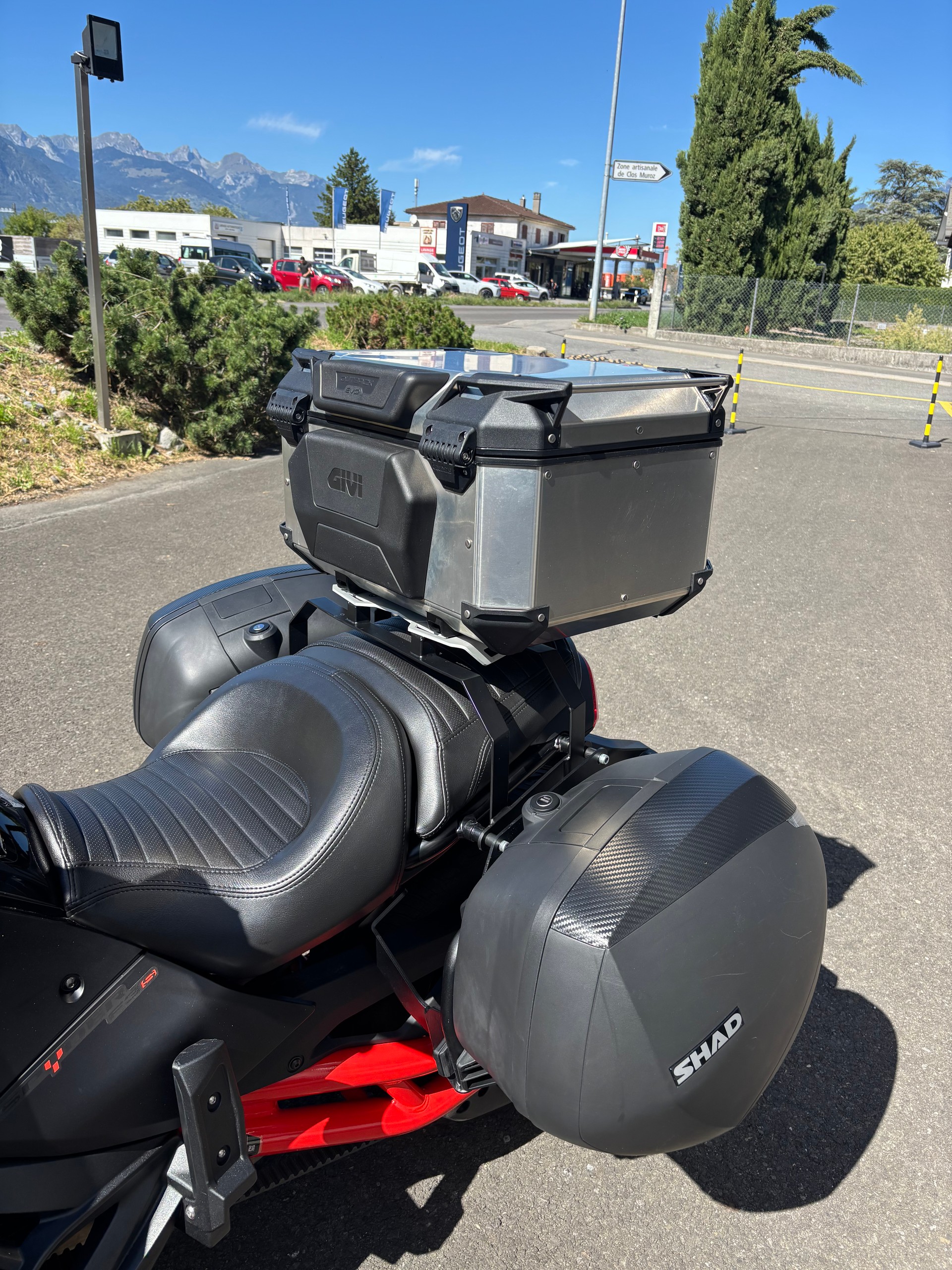 CAN-AM Spyder F3-S Special Series SE6-image-8
