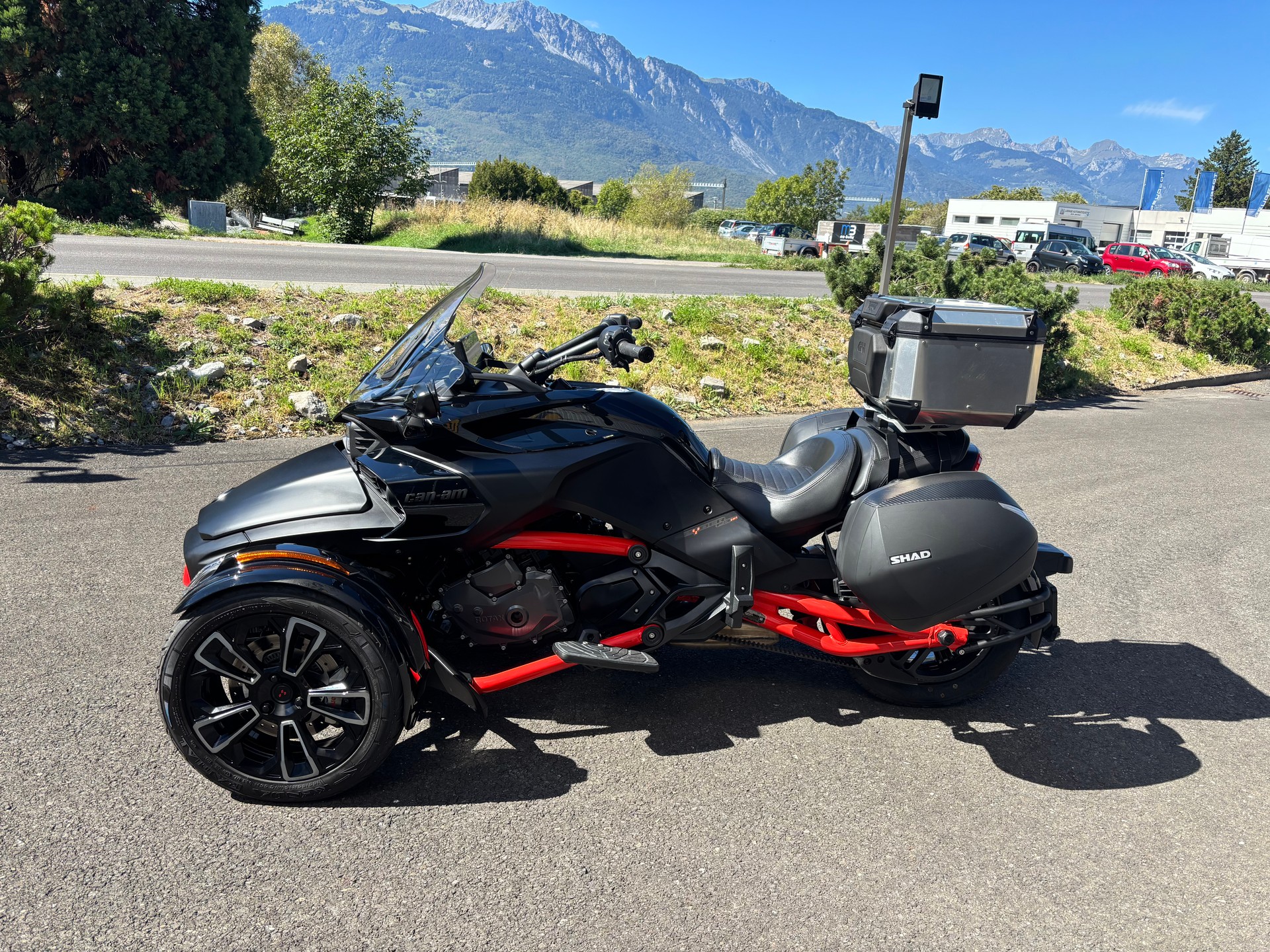 CAN-AM Spyder F3-S Special Series SE6-image-4