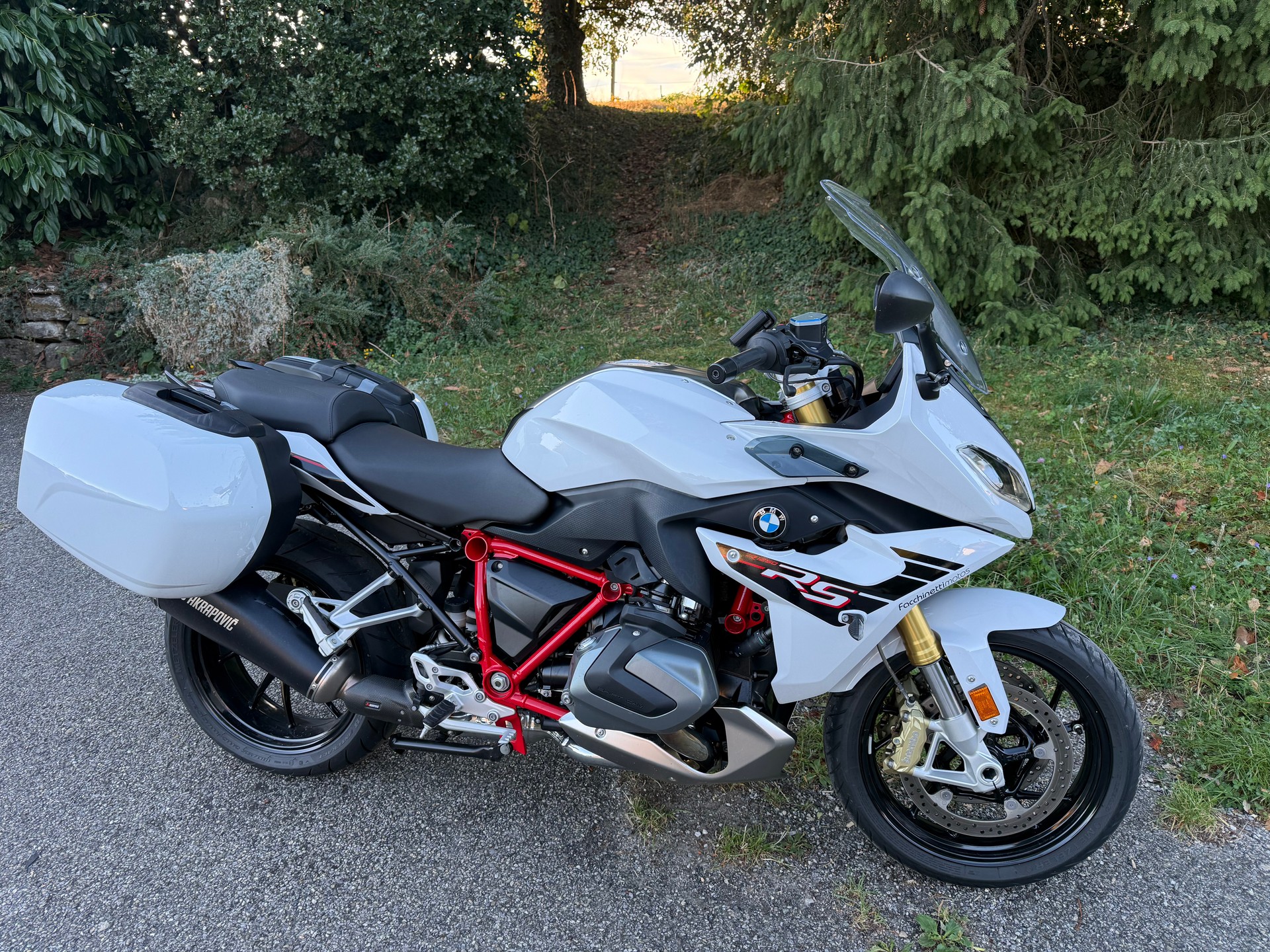 BMW Rs-image-0