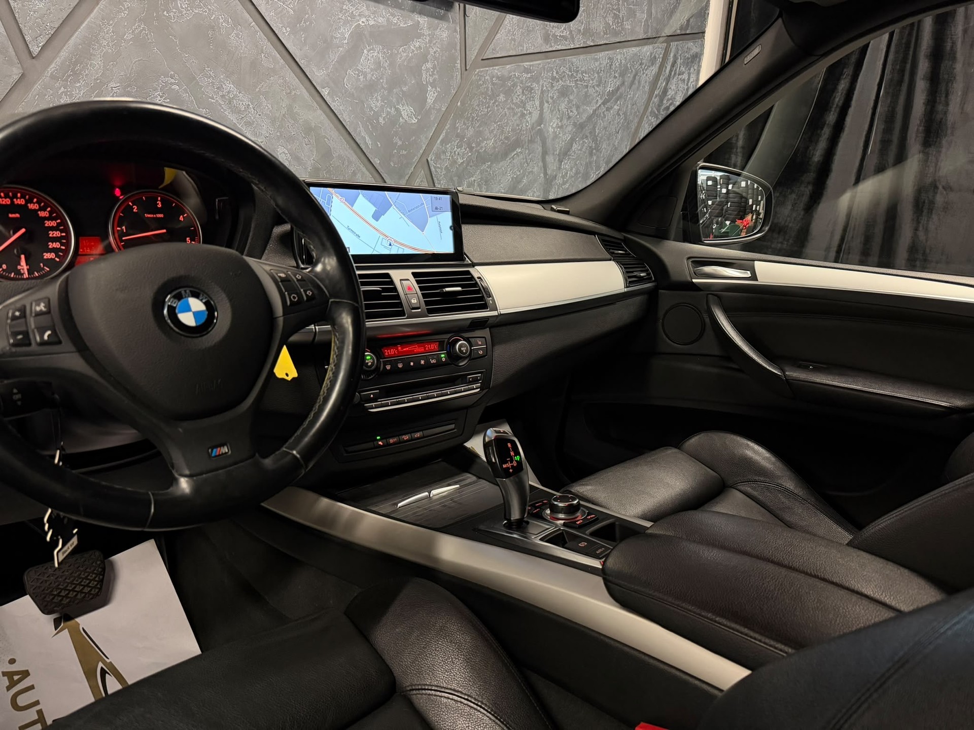 BMW X5 xDrive 40d Steptronic M-Sportpaket-image-10