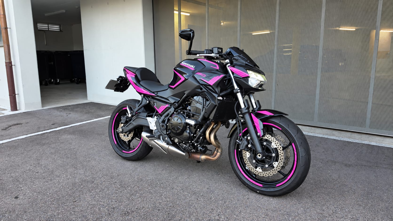 KAWASAKI Z 650-image-3