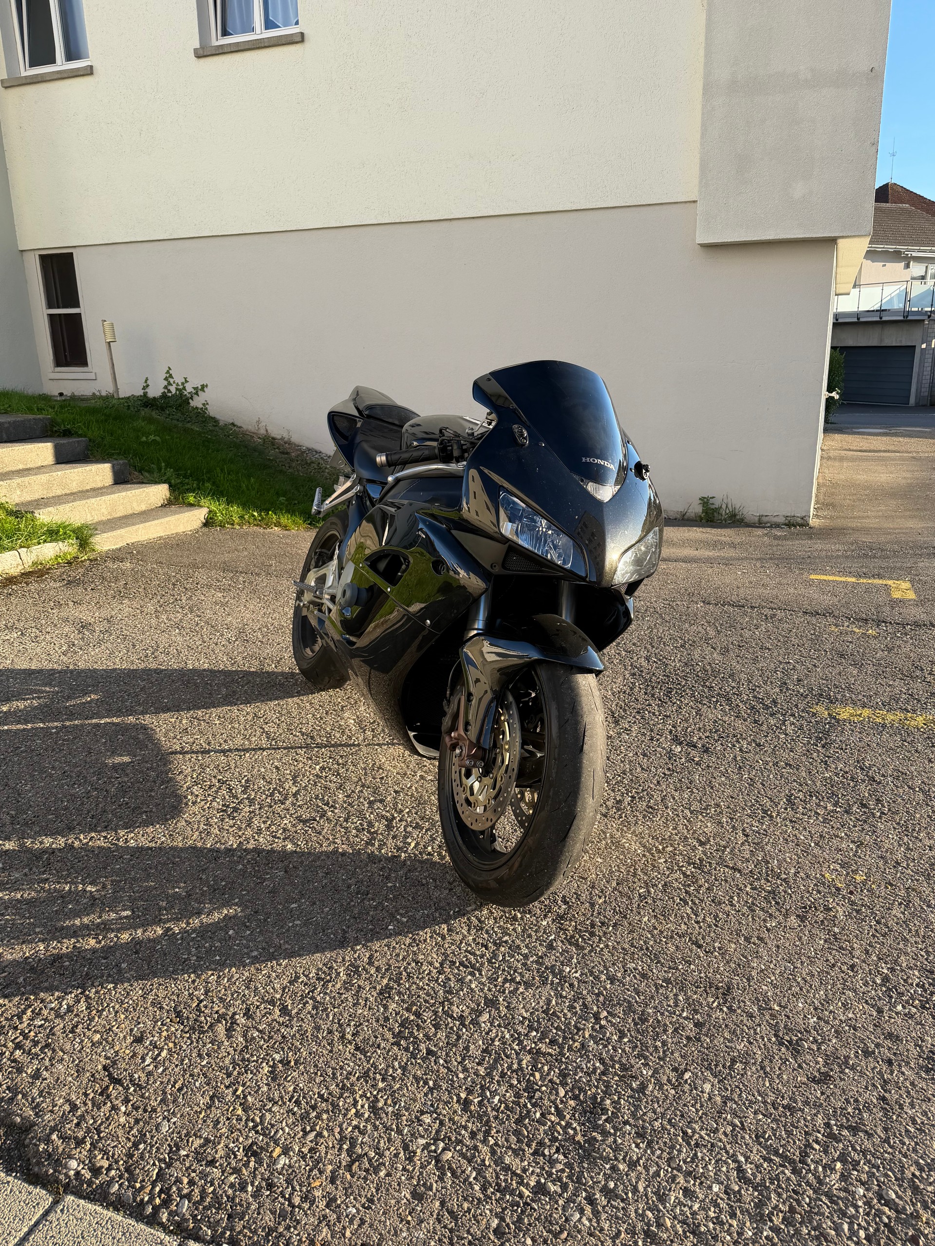 HONDA CBR 1000 RR-image-4