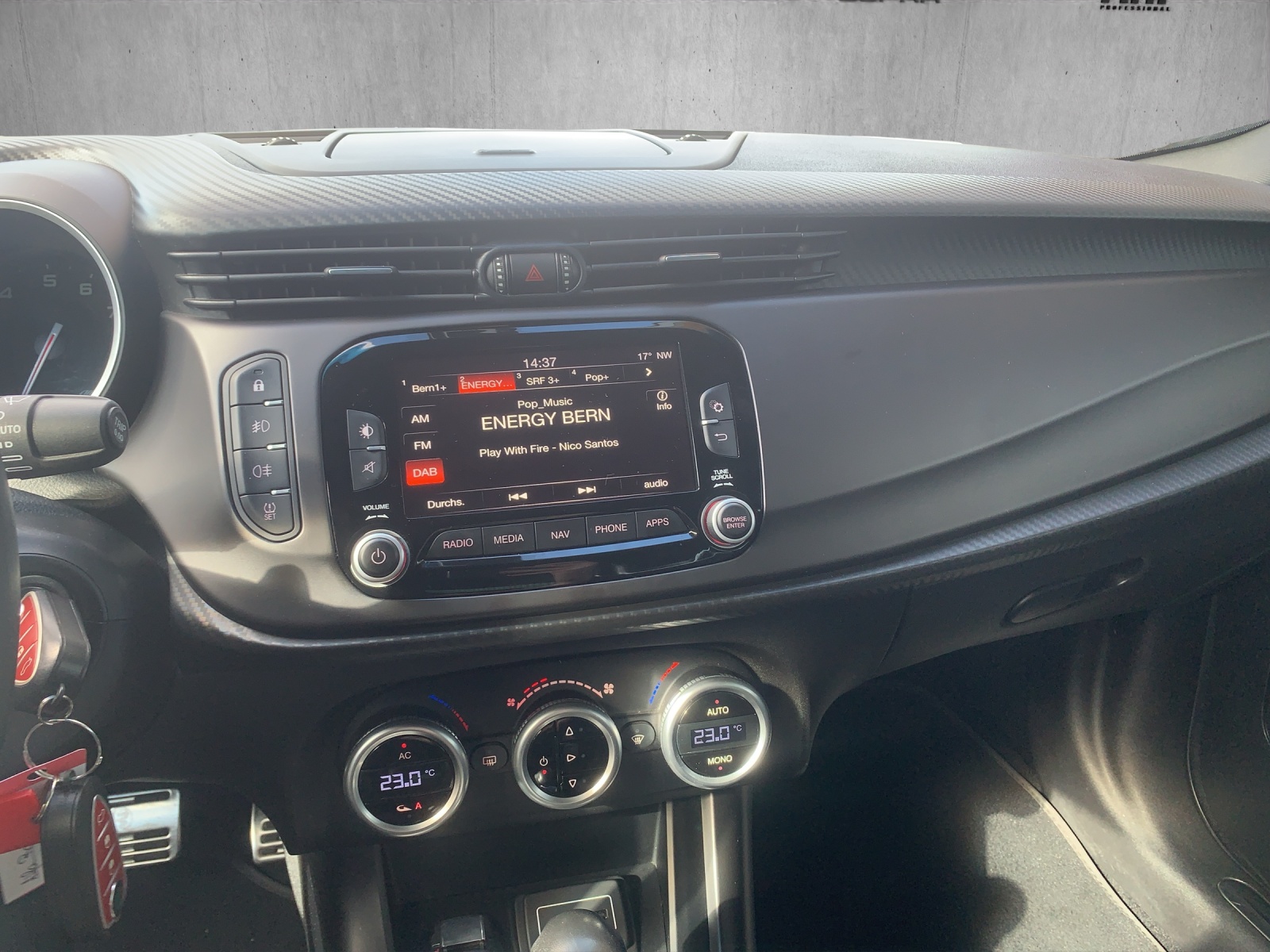 ALFA ROMEO Giulietta 1750 TBi Veloce TCT-image-9