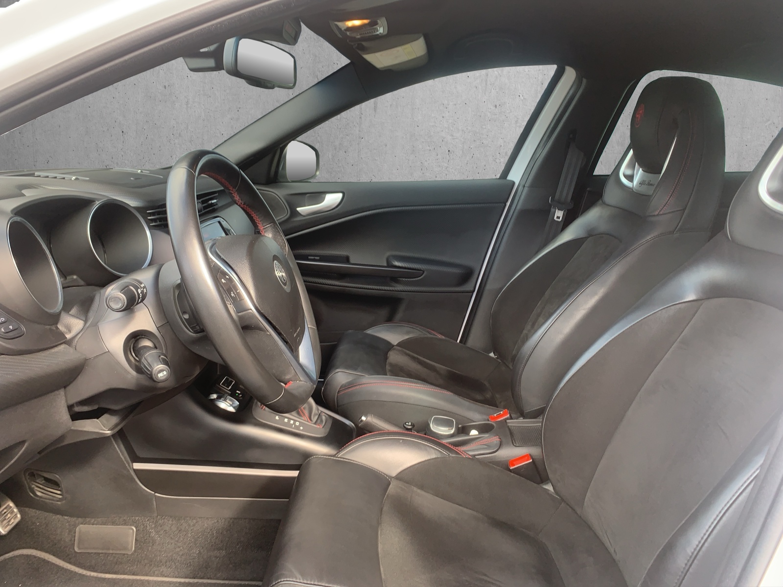 ALFA ROMEO Giulietta 1750 TBi Veloce TCT-image-10