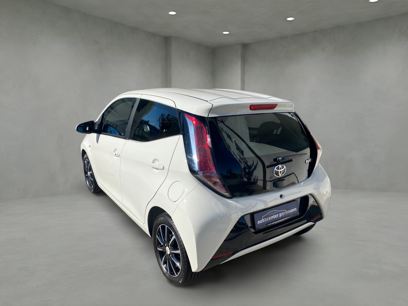 TOYOTA Aygo 1.0 VVT-i Trend-image-12
