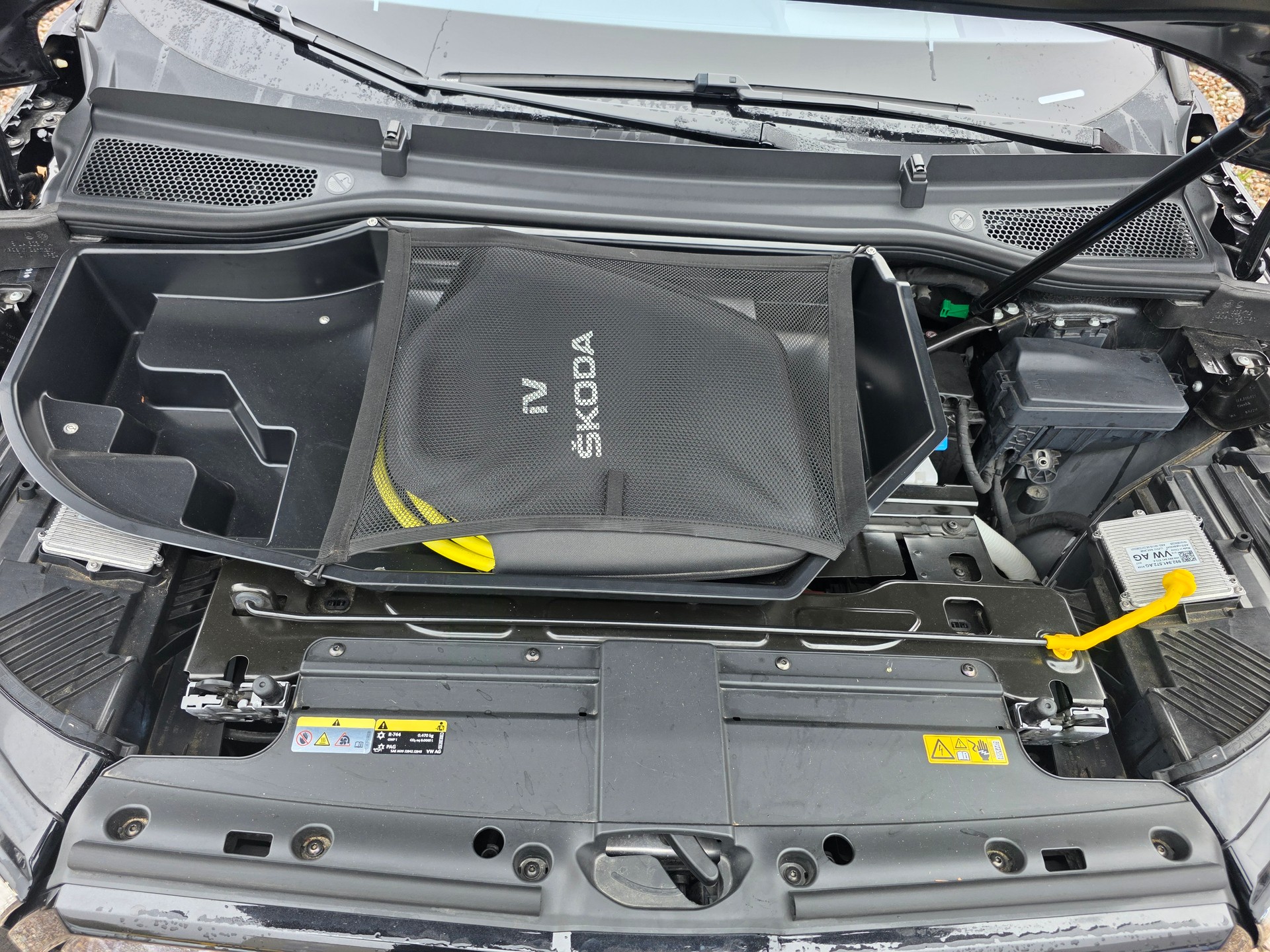SKODA Enyaq RS 4x4-image-12