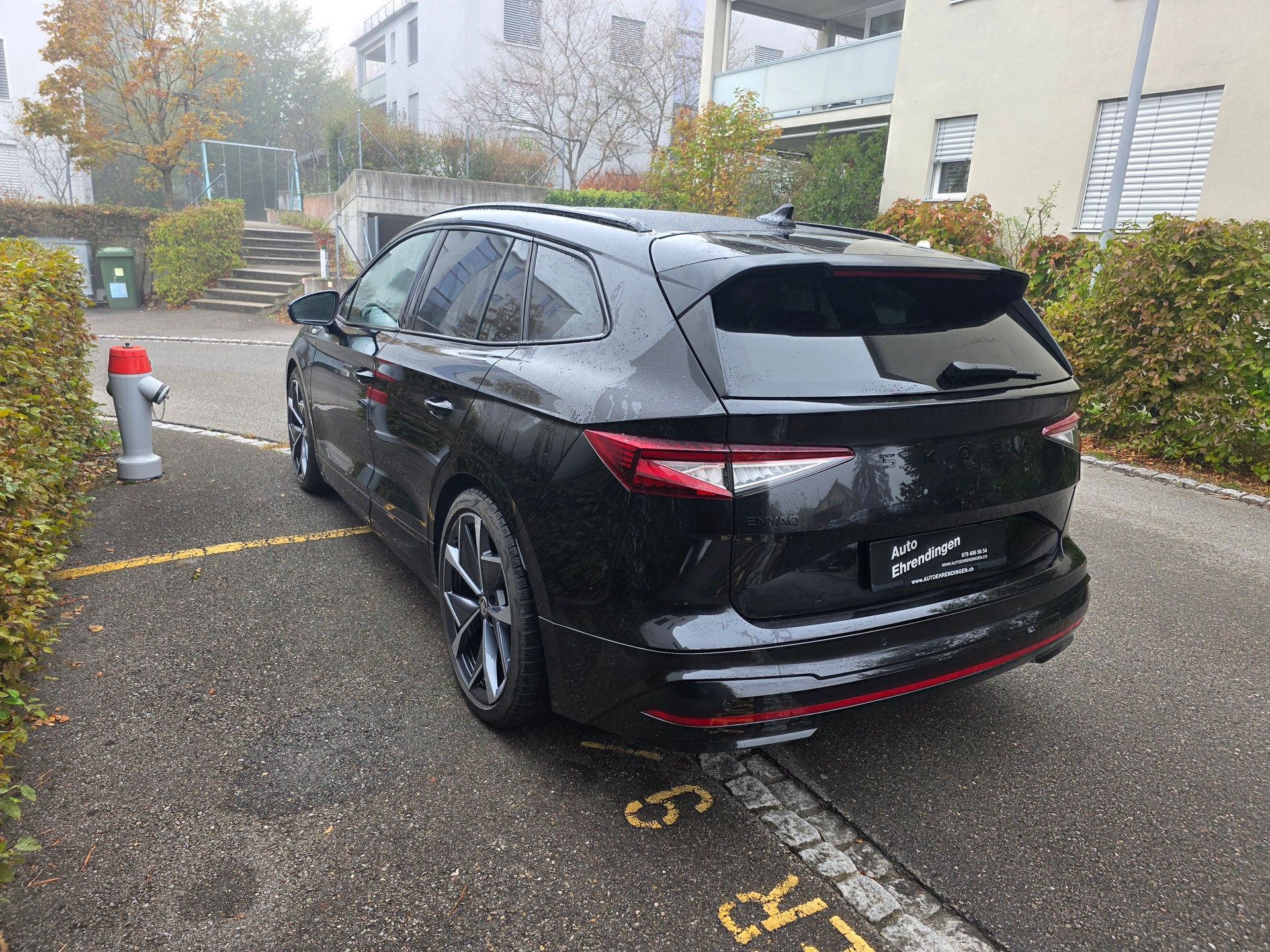 SKODA Enyaq RS 4x4-image-5