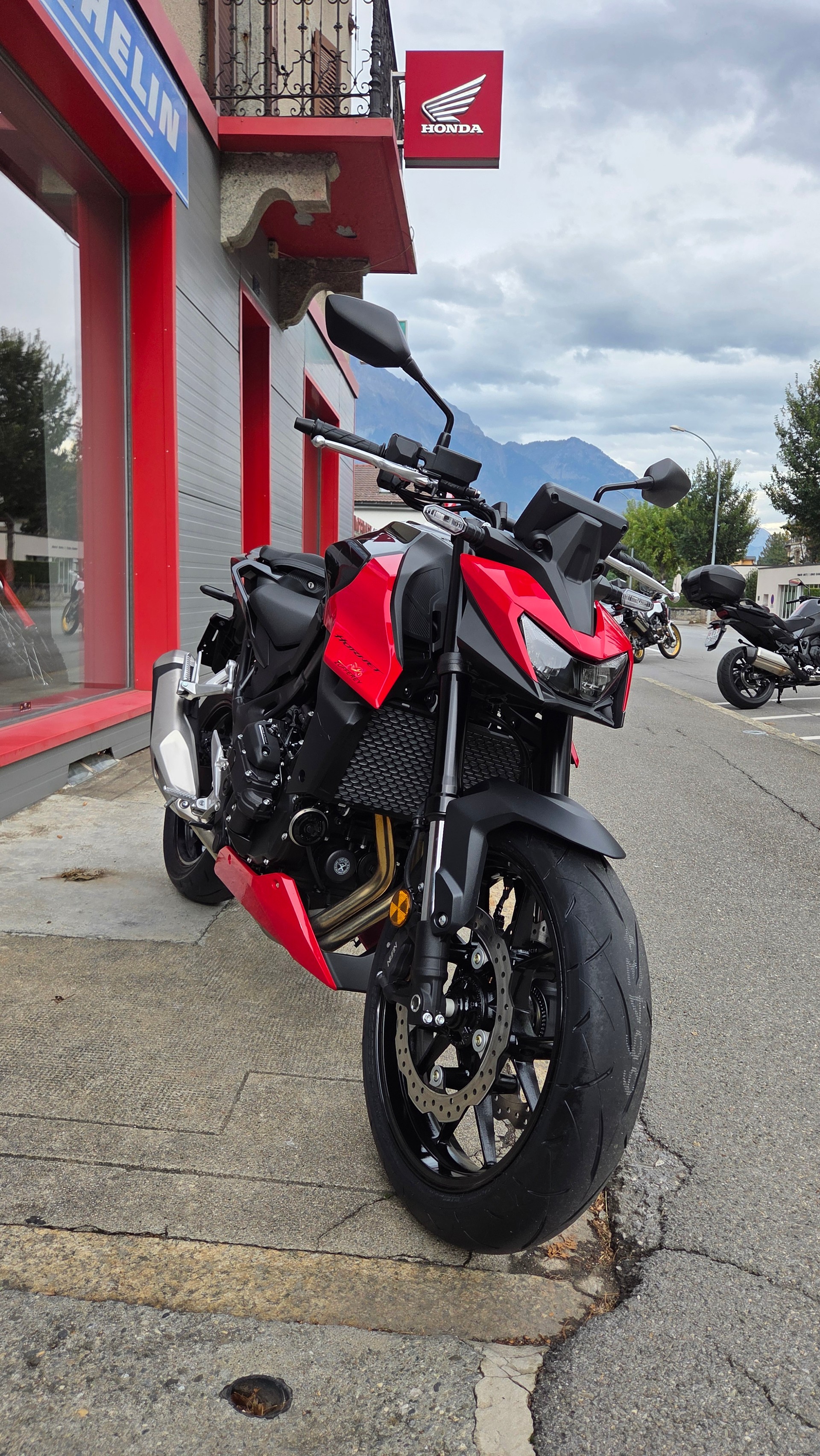 HONDA CB 750 Hornet-image-0