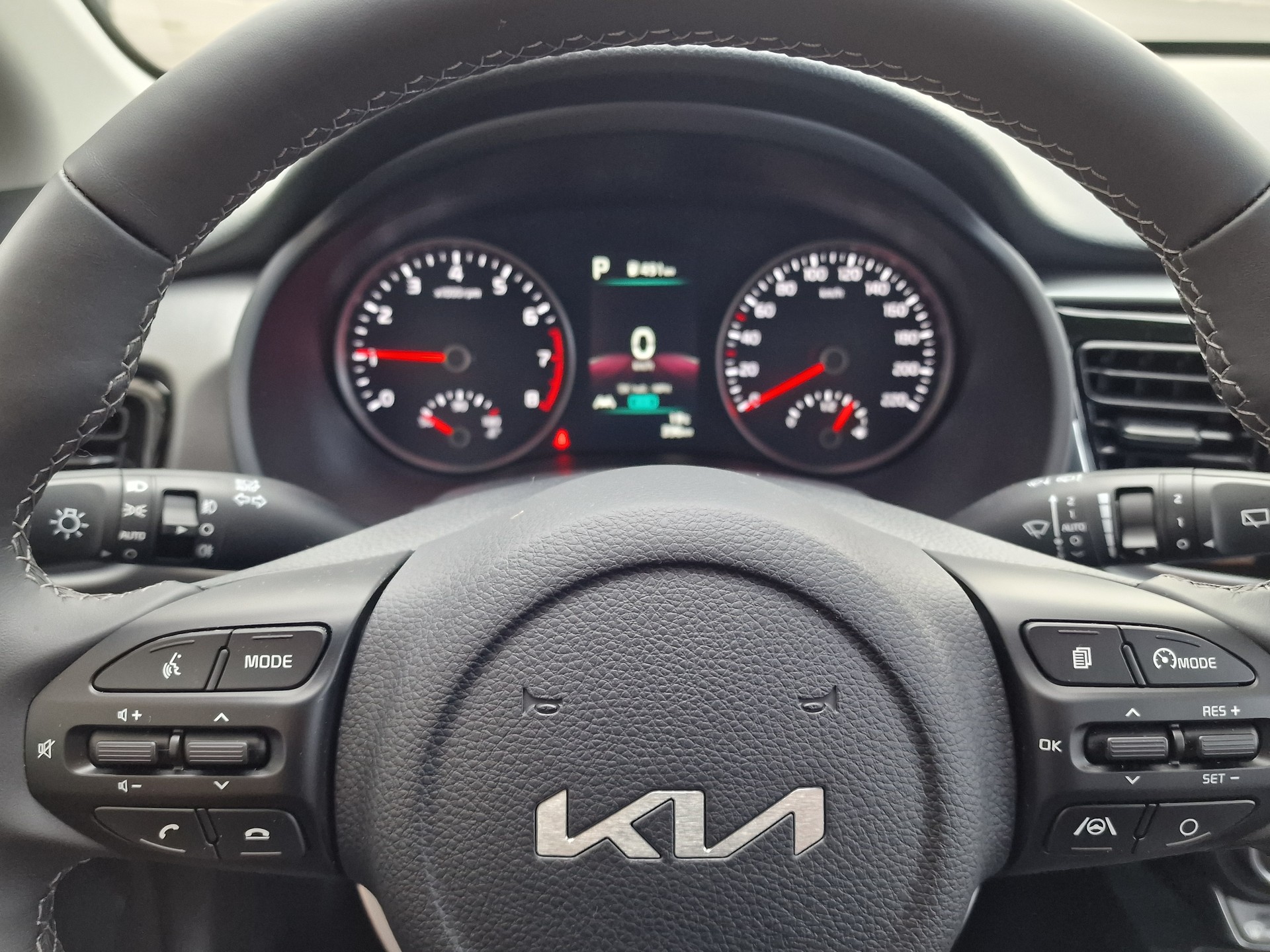 KIA Rio 1.0 T-GDi Power DCT-image-9