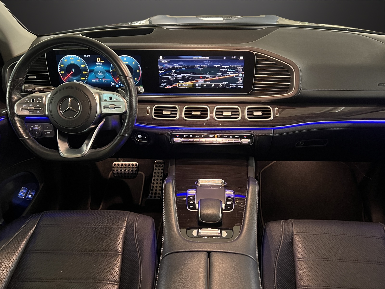 MERCEDES-BENZ GLS 400 d 4Matic AMG Line 9G-Tronic-image-9