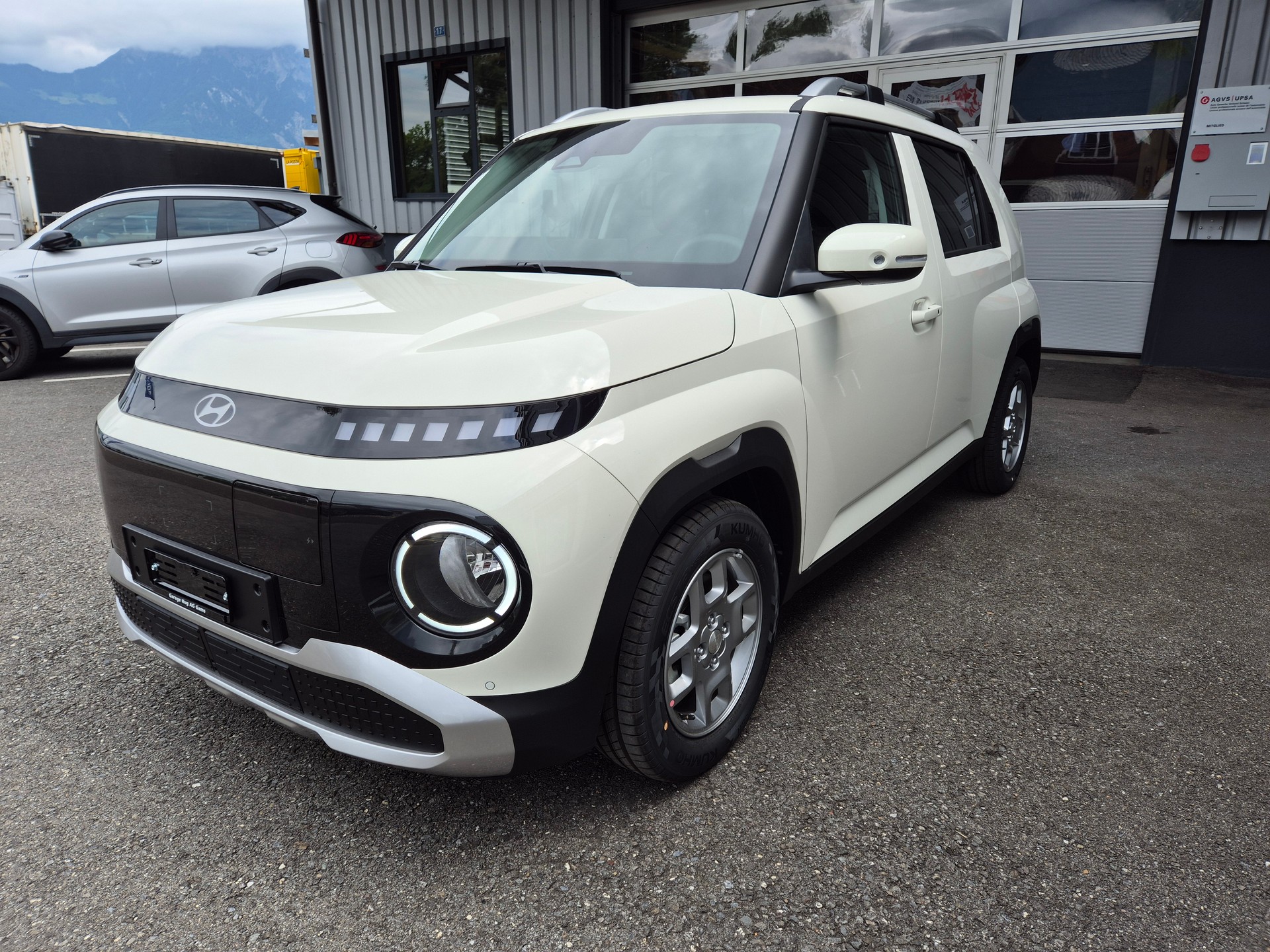 HYUNDAI Inster 49kWh Amplia-image-4
