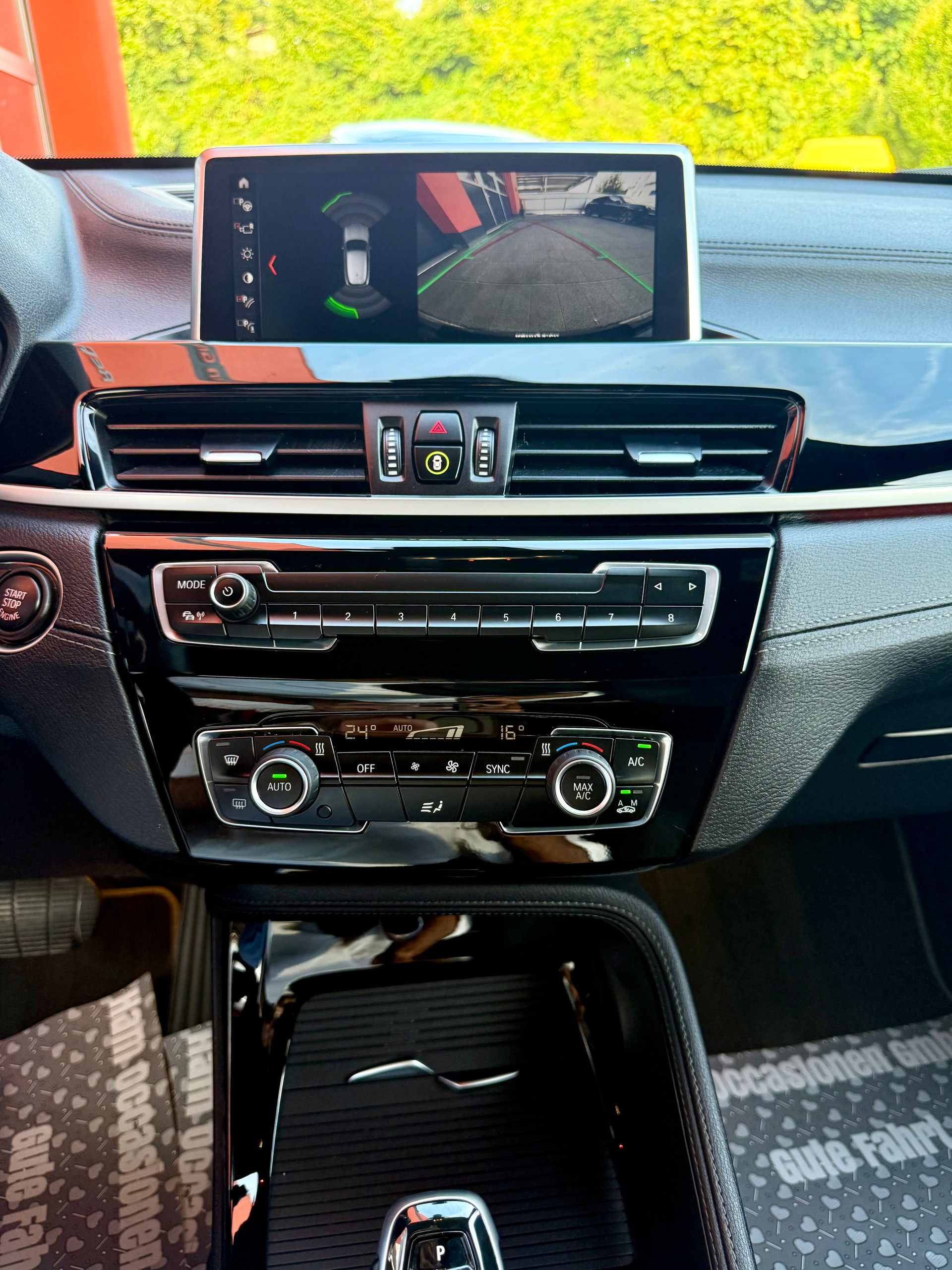 BMW X2 sDrive 18d Steptronic-image-6