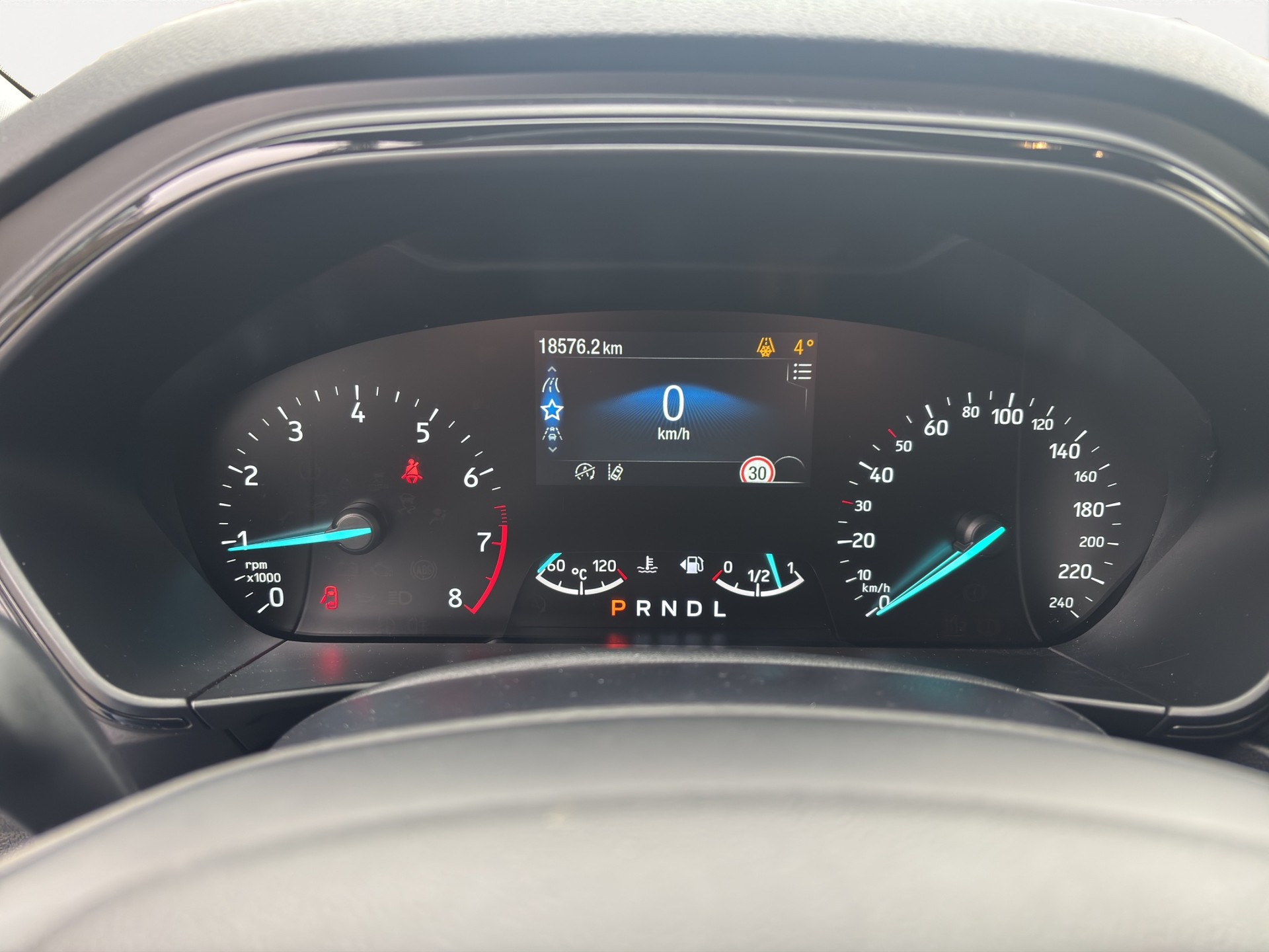 FORD Focus 1.0 MHEV ST-Line Automat-image-10
