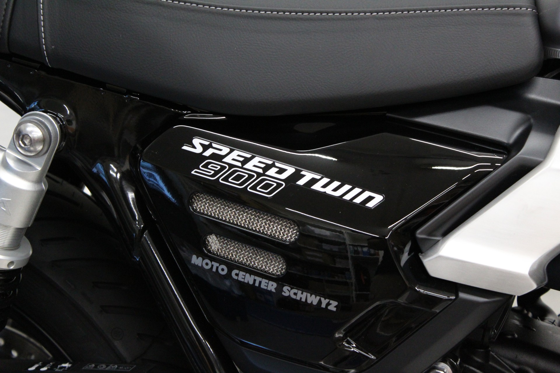 TRIUMPH Speed Twin 900-image-7