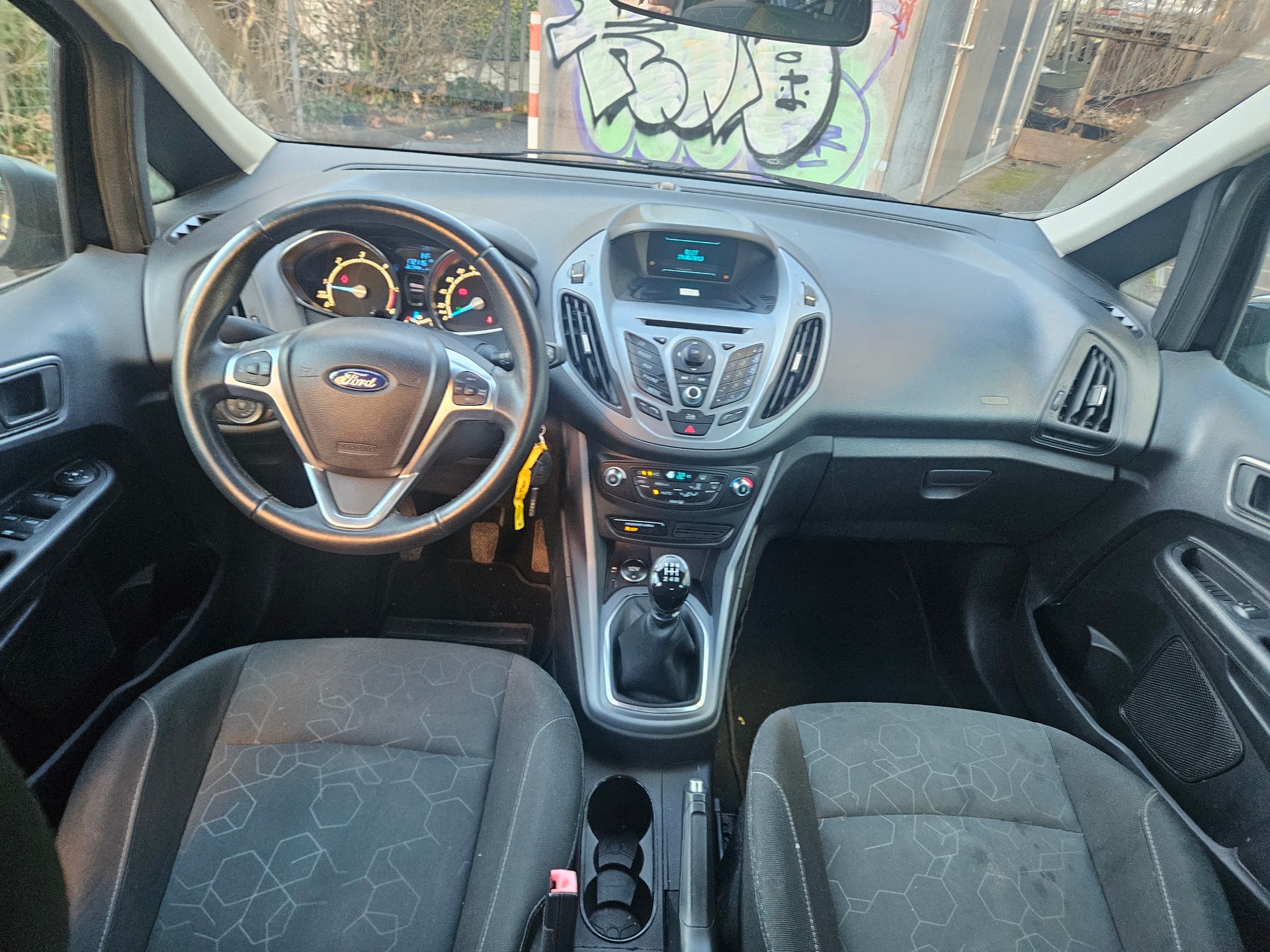 FORD B-Max 1.6 TDCi Titanium-image-8