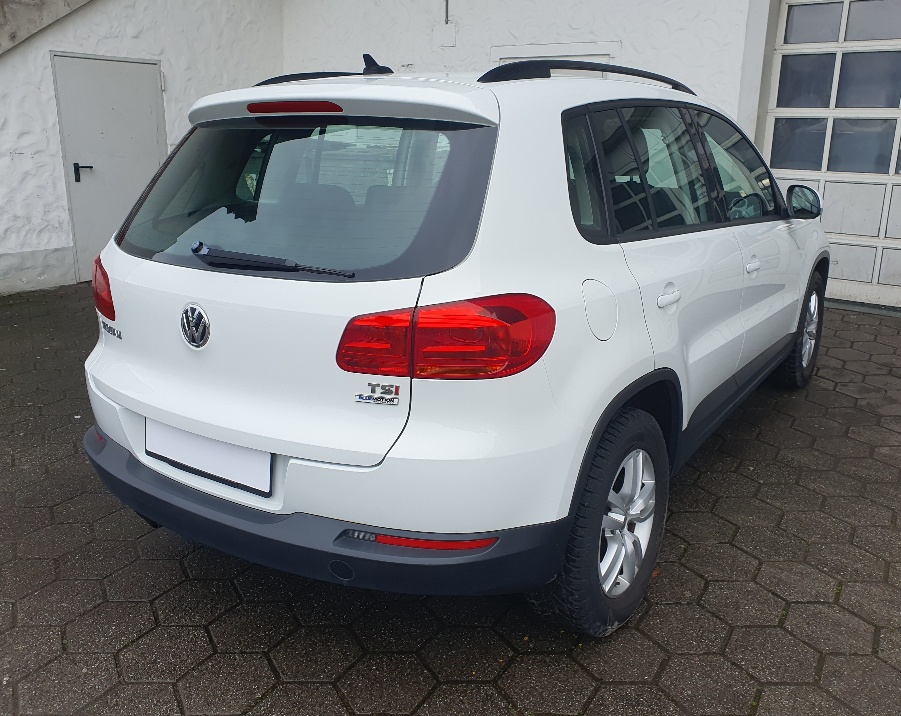 VW Tiguan 1.4 TSI BlueMotion Trend&Fun-showroom-element-2