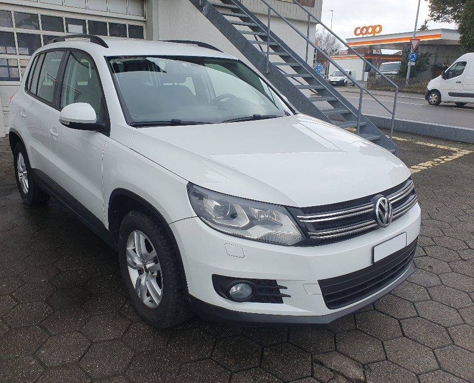 VW Tiguan 1.4 TSI BlueMotion Trend&Fun-showroom-element-1