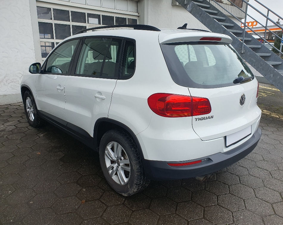 VW Tiguan 1.4 TSI BlueMotion Trend&Fun-showroom-element-3