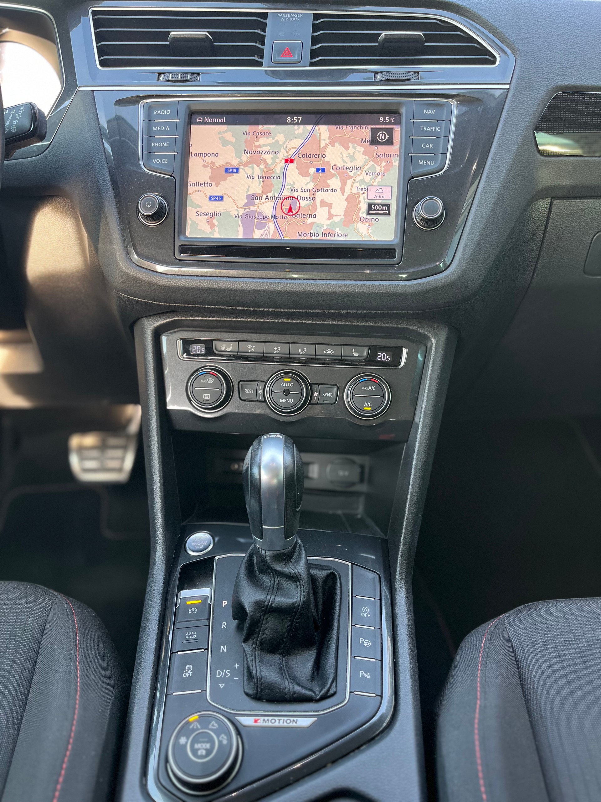 VW Tiguan 2.0TSI Sound 4Motion DSG-image-13