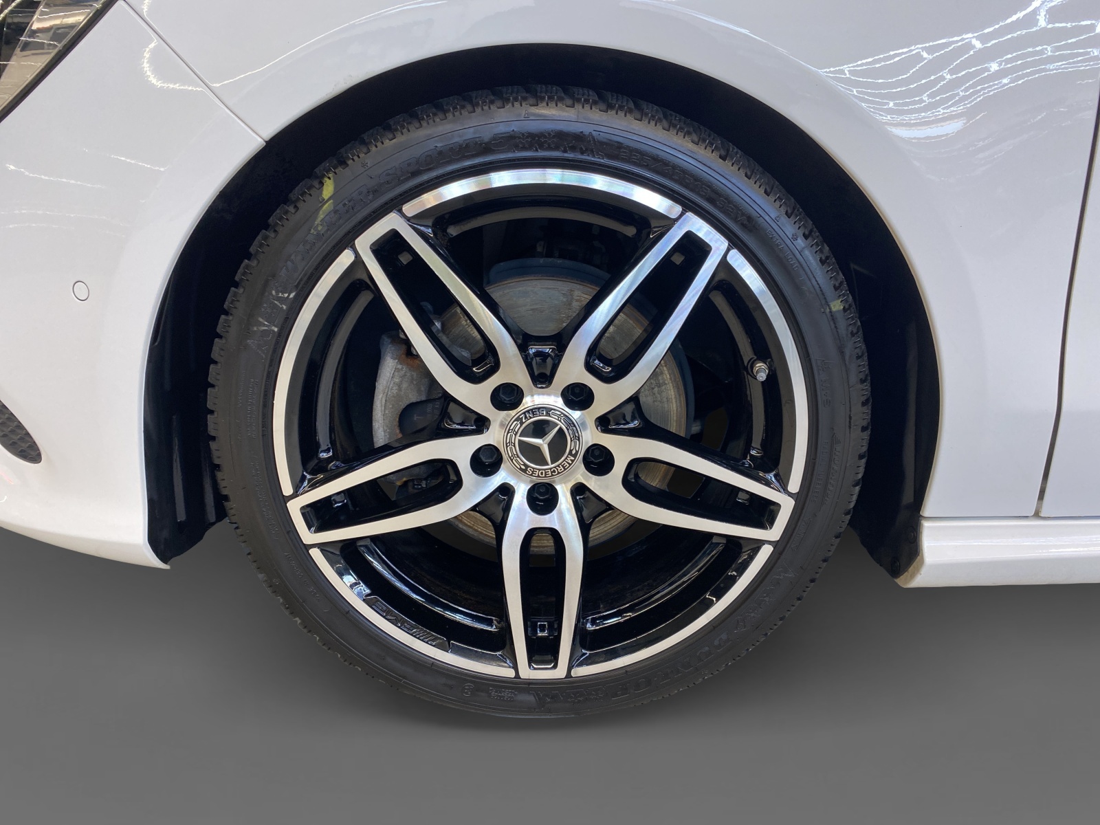 MERCEDES-BENZ CLA 200 Night Star Shooting Brake-image-5