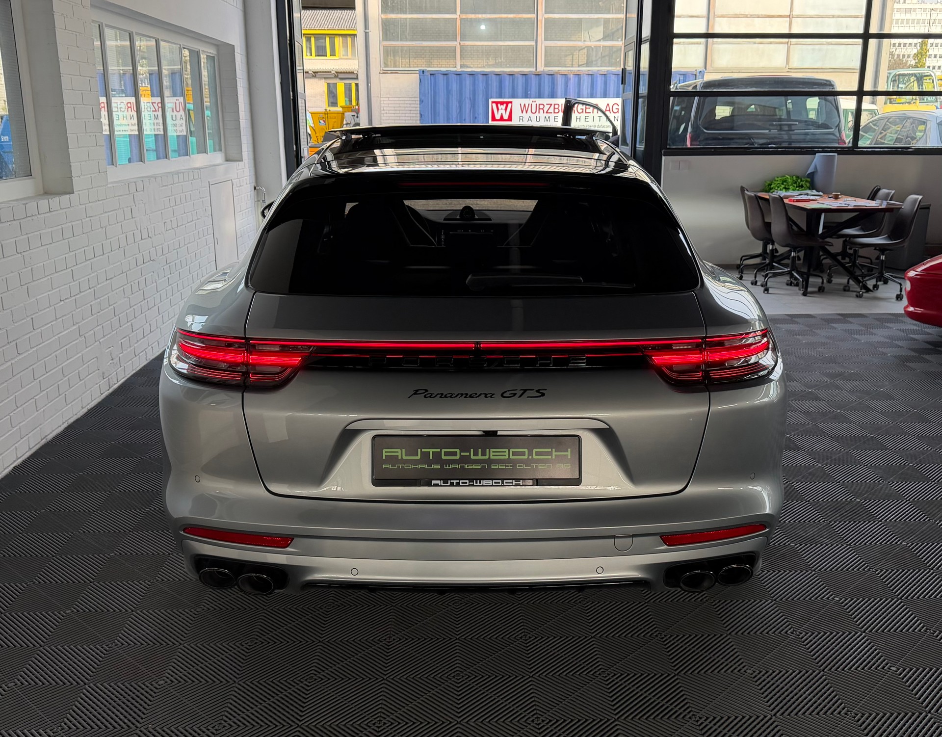 PORSCHE Panamera GTS 460PS 4.0 V8 4X4 Sport Turismo PDK-showroom-element-3