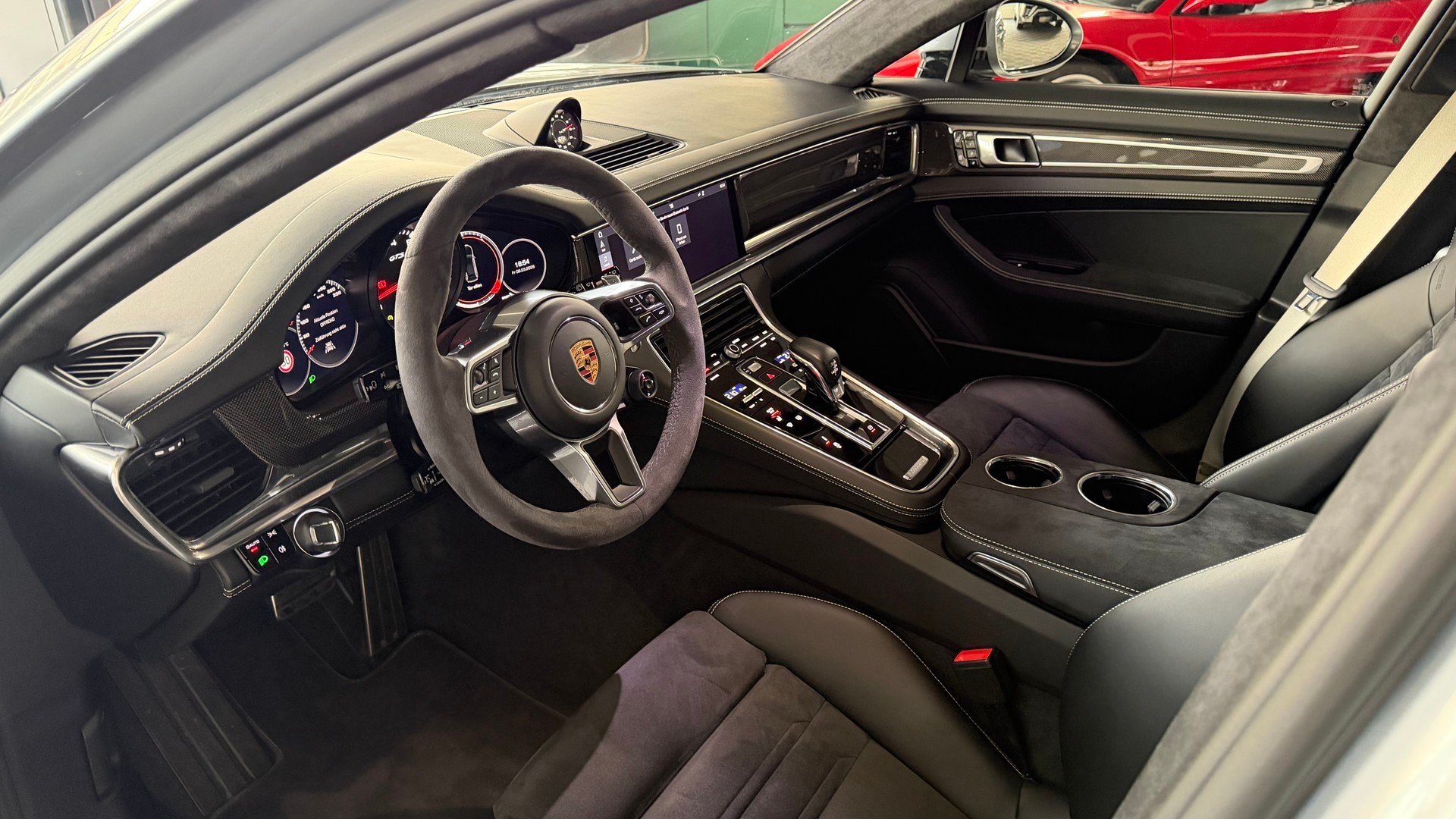 PORSCHE Panamera GTS 460PS 4.0 V8 4X4 Sport Turismo PDK-image-15