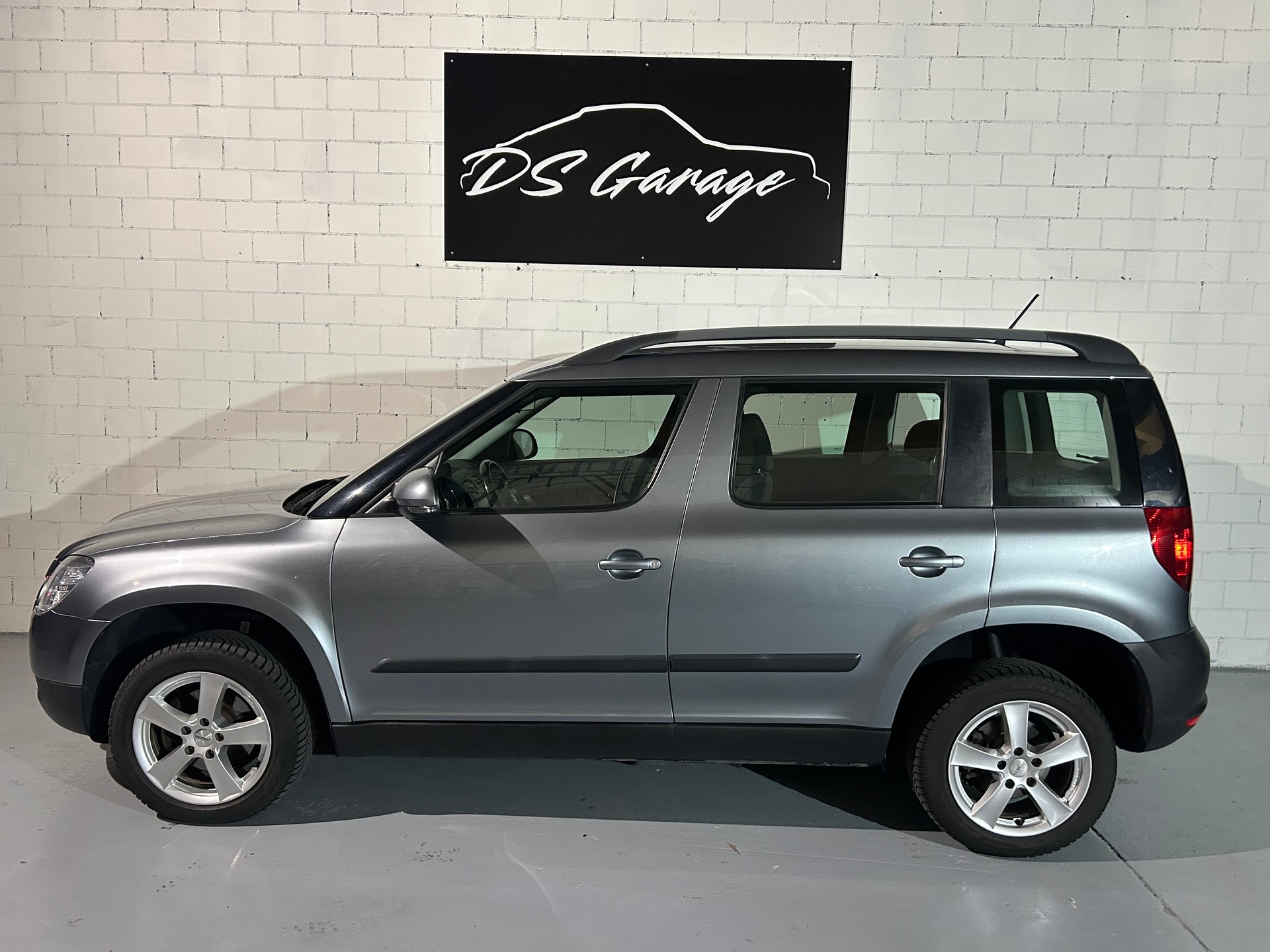 SKODA Yeti 2.0 TDI AllDrive 4x4 DSG-image-2