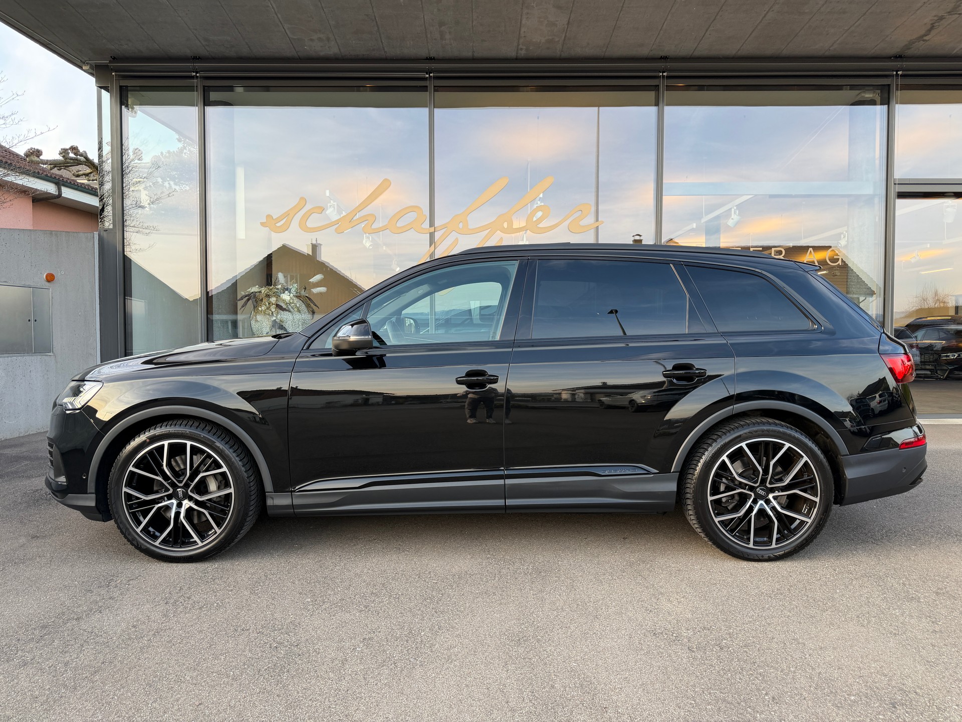AUDI Q7 50 TDI quattro tiptronic-image-4