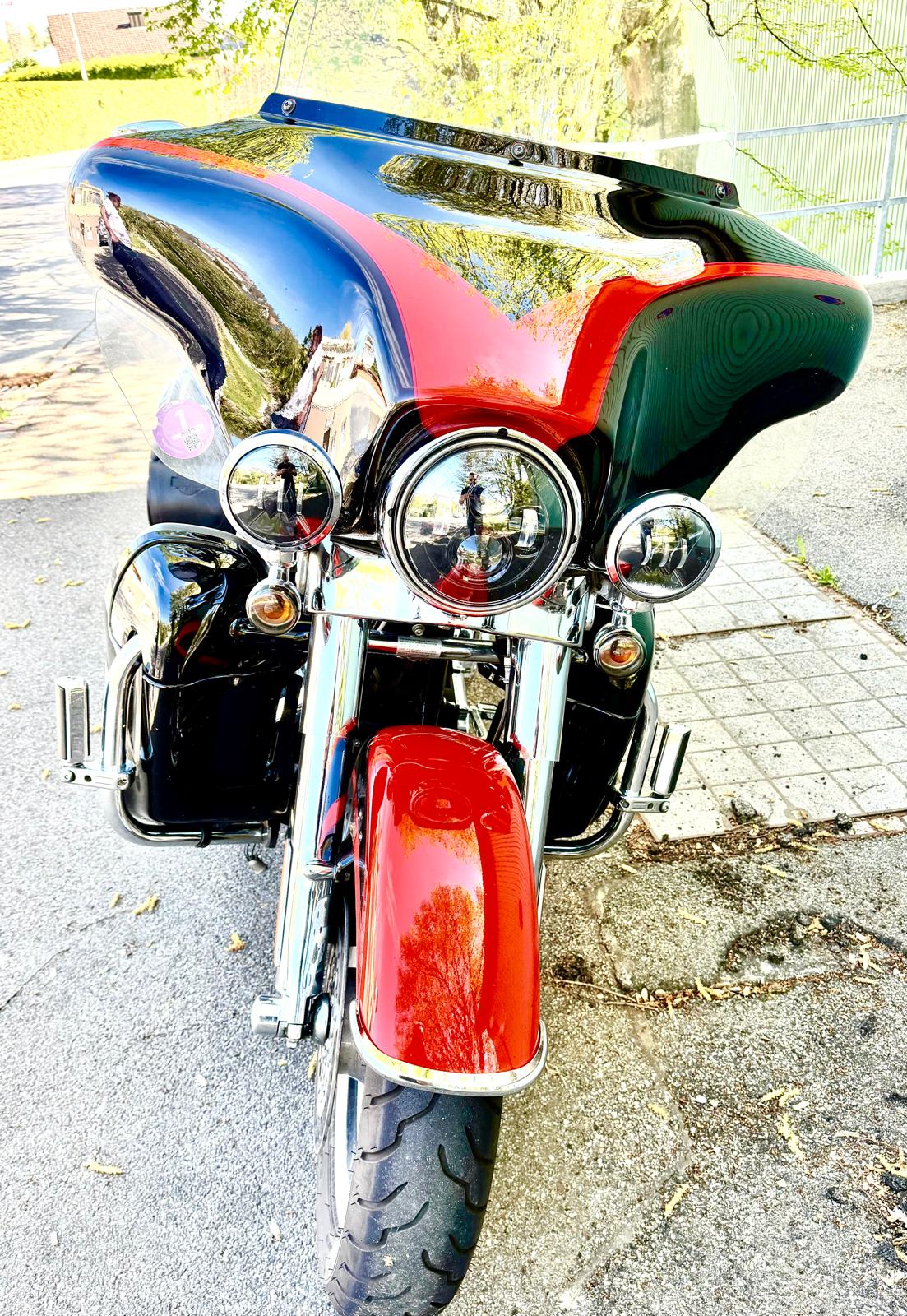 HARLEY-DAVIDSON FLHTCSE2 Electra Glide CVO-image-3