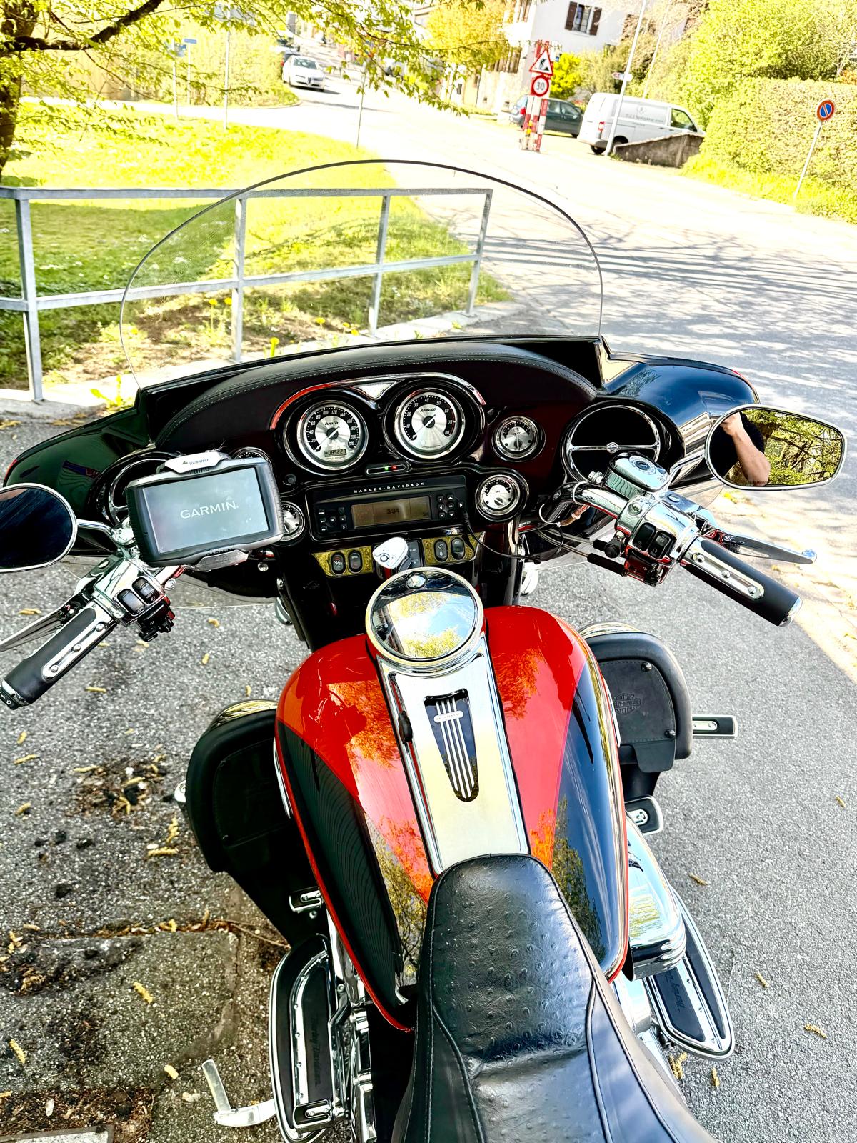 HARLEY-DAVIDSON FLHTCSE2 Electra Glide CVO-image-13