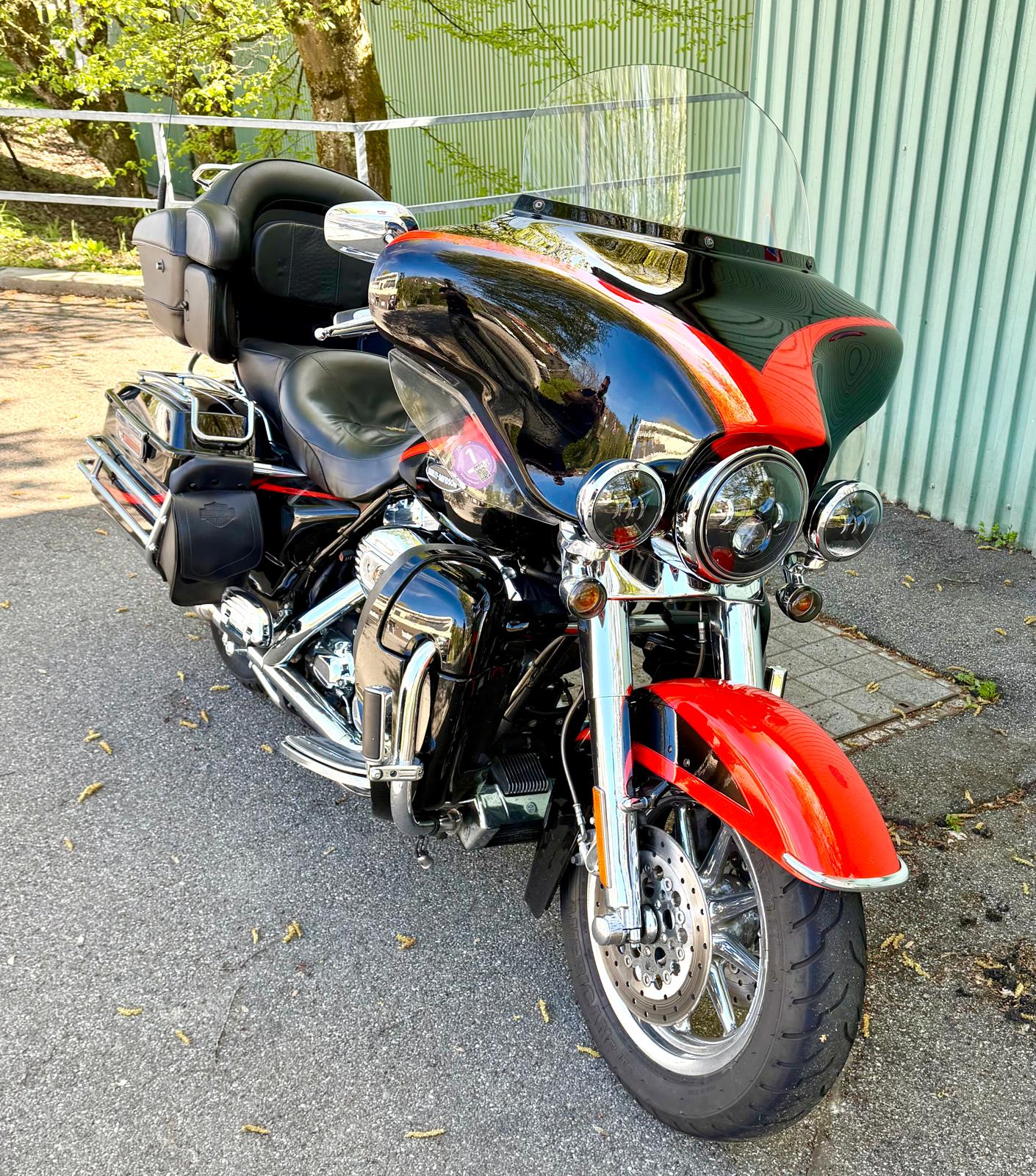 HARLEY-DAVIDSON FLHTCSE2 Electra Glide CVO-image-2