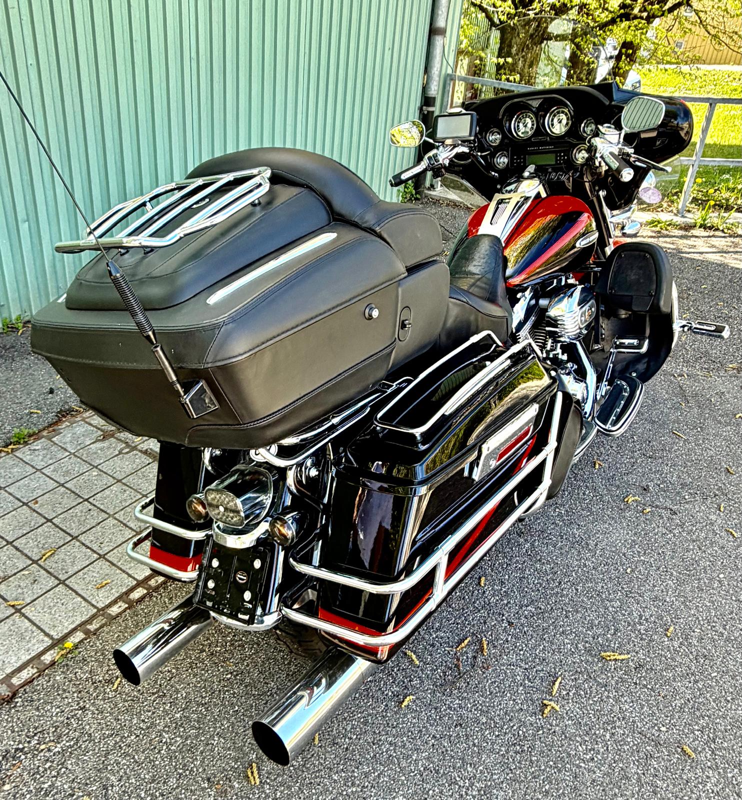 HARLEY-DAVIDSON FLHTCSE2 Electra Glide CVO-image-5
