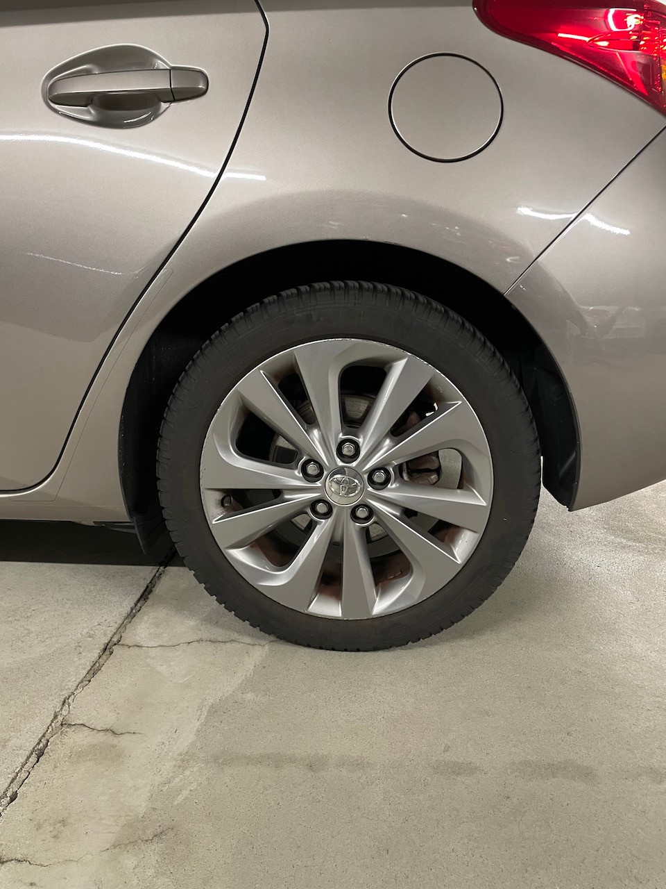 TOYOTA Auris 1.8 16V HSD Linea Sol-image-7