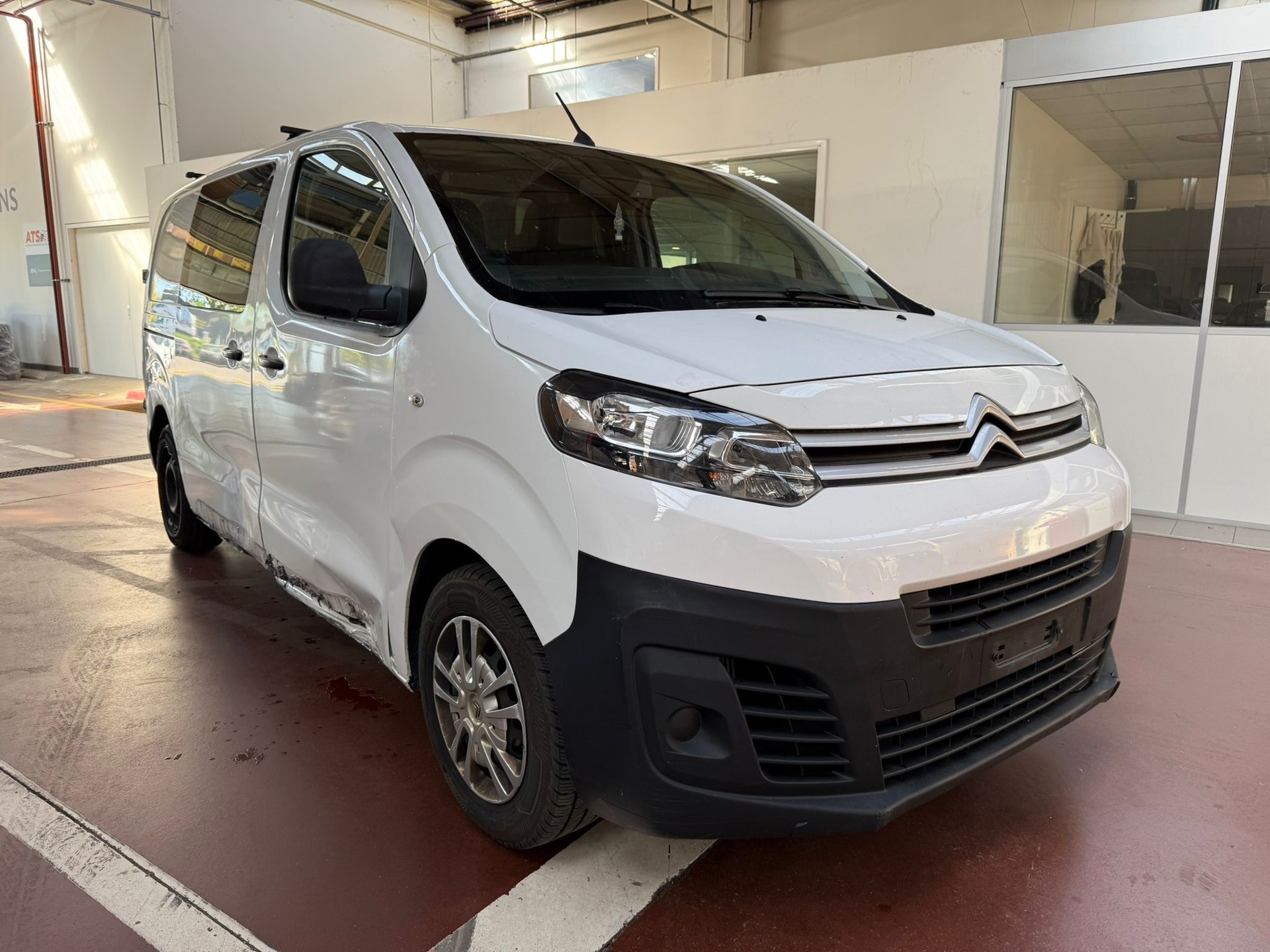 CITROEN Jumpy 2.0 BlueHDi 180 S&S M Confort EAT8-showroom-element-1