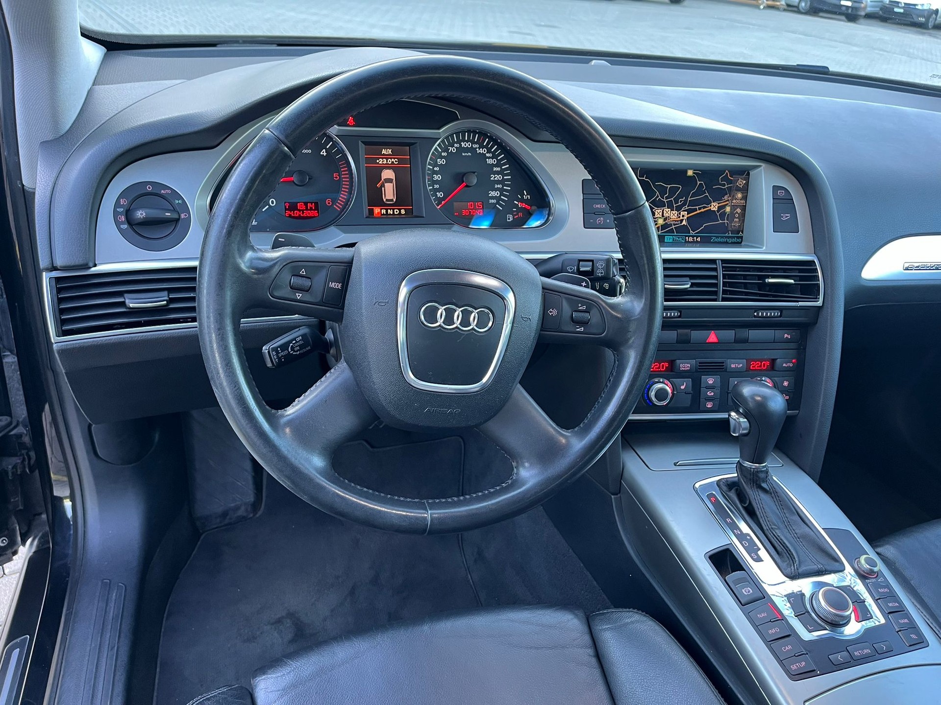 AUDI A6 Avant 3.0 V6 TDI quattro-image-6