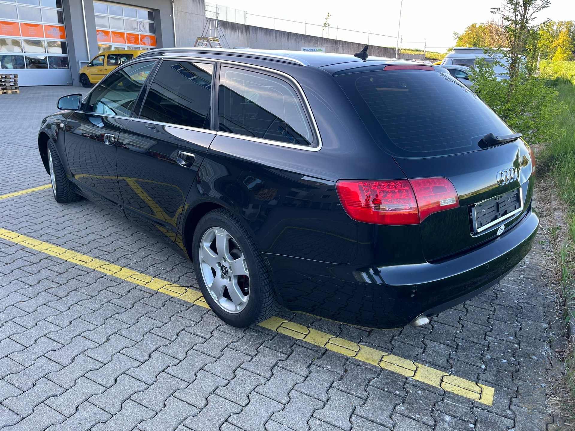 AUDI A6 Avant 3.0 V6 TDI quattro-showroom-element-3