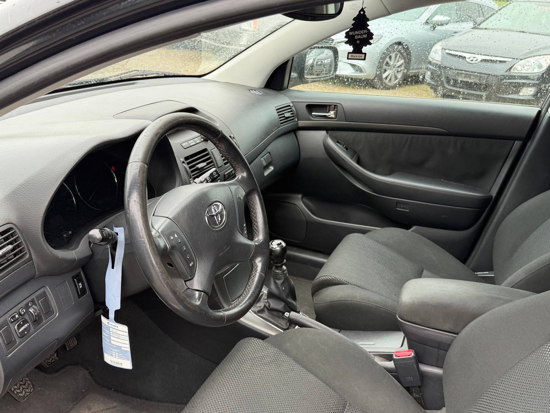 TOYOTA Avensis 2.2D-4 D CleanPower Linea Sol Sportswagon-image-6