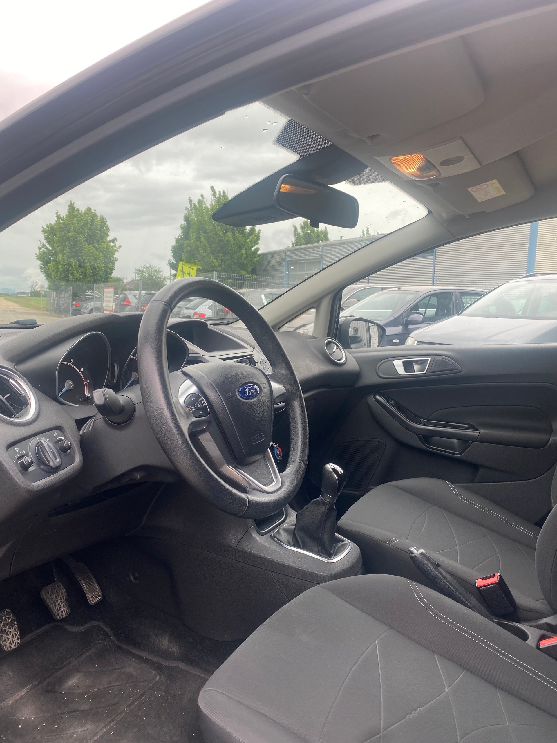FORD Fiesta 1.0 SCTi Trend "Frisch ab MFK" 8 Fach Bereit-image-8