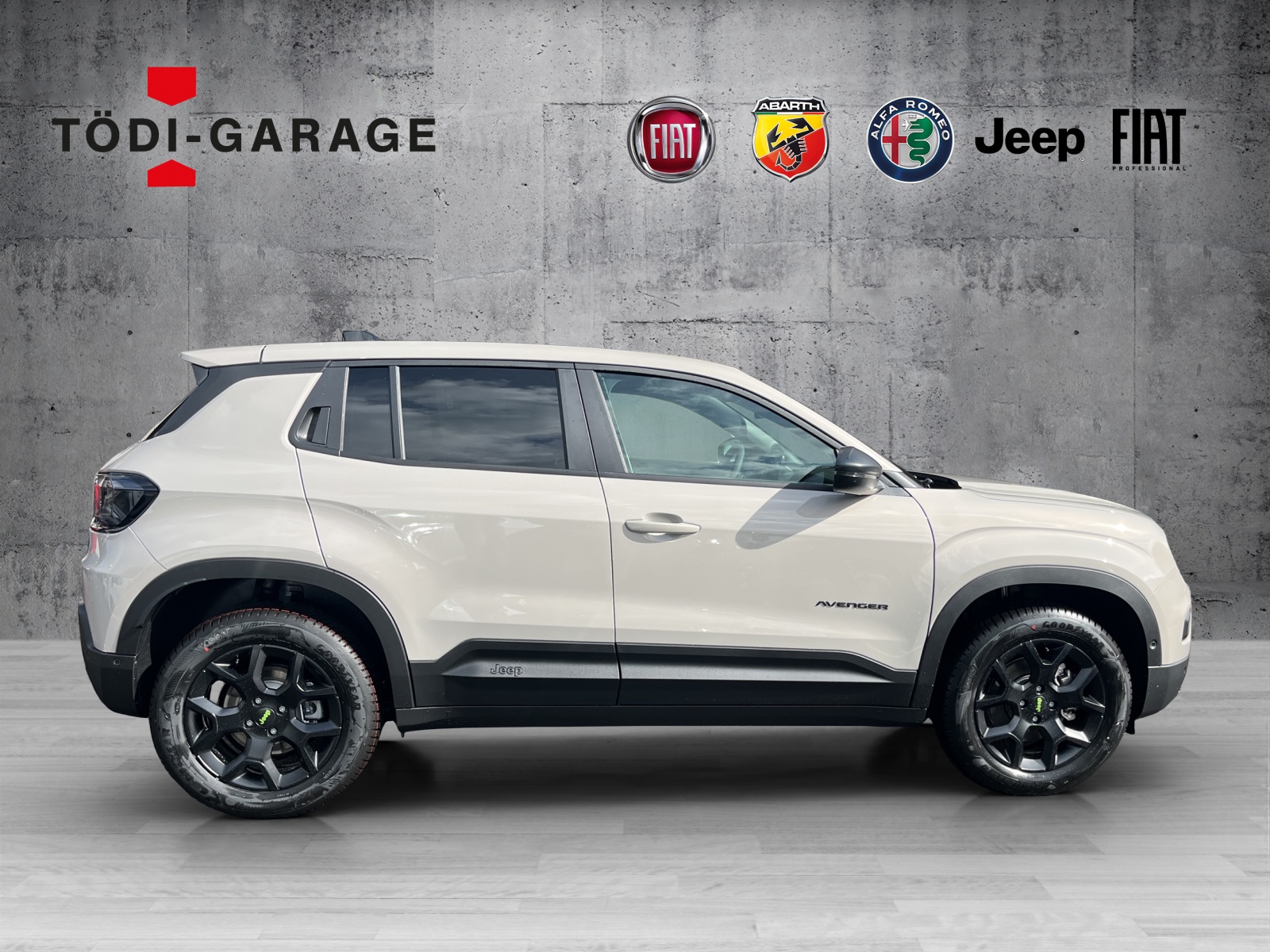 JEEP Avenger 1.2 MHEV Overland Sky 4xe-image-6