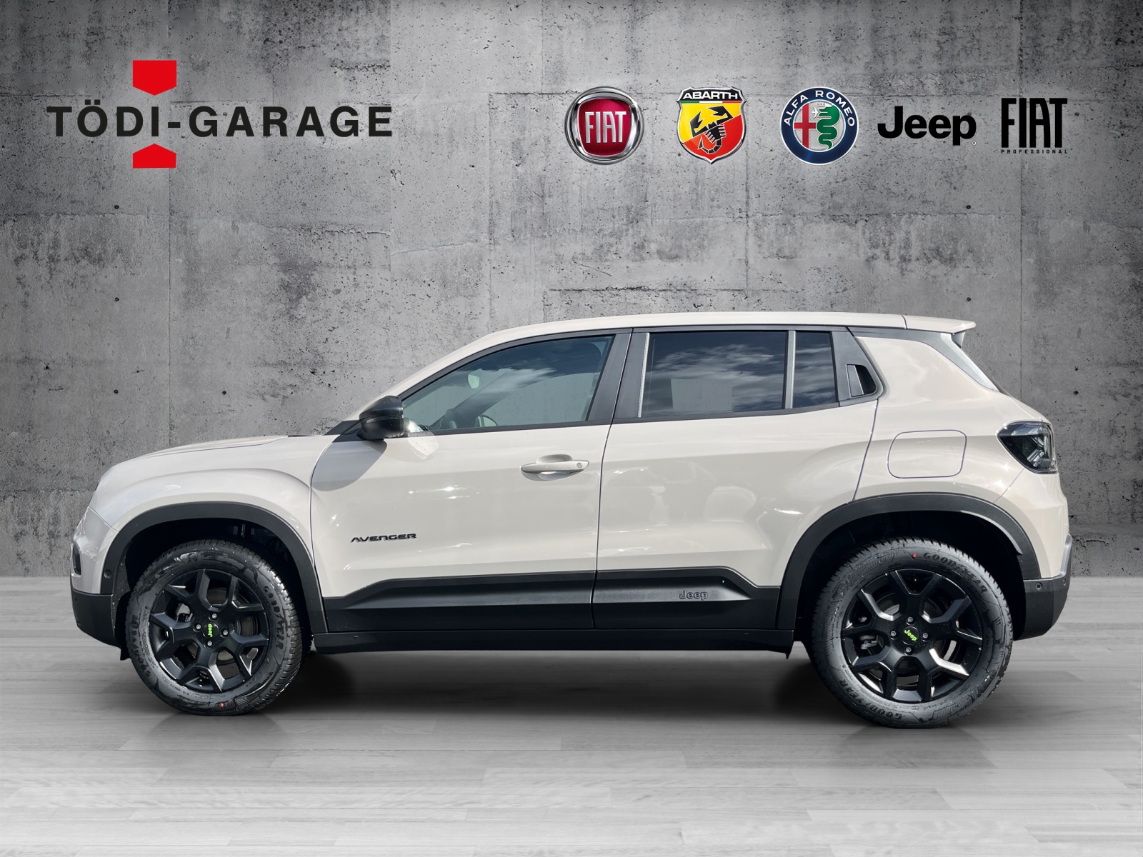 JEEP Avenger 1.2 MHEV Overland Sky 4xe-showroom-element-2