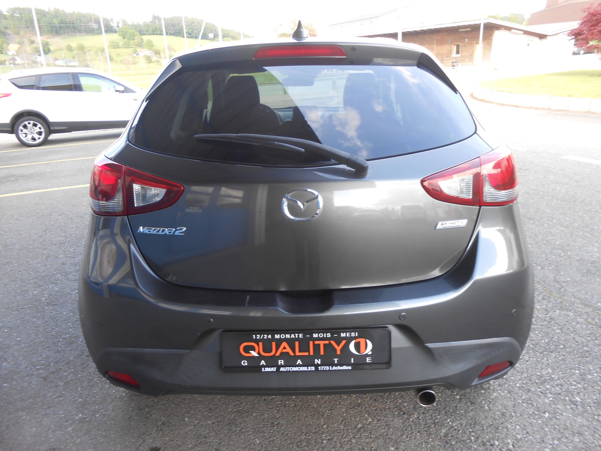 MAZDA 2 SKYACTIV-G 115 Revolution-image-5