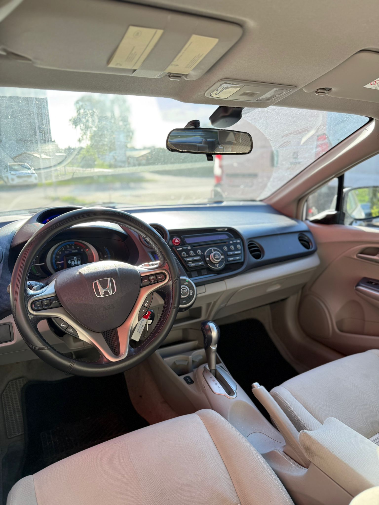 HONDA Insight 1.3i Hybrid Elegance CVT-image-2