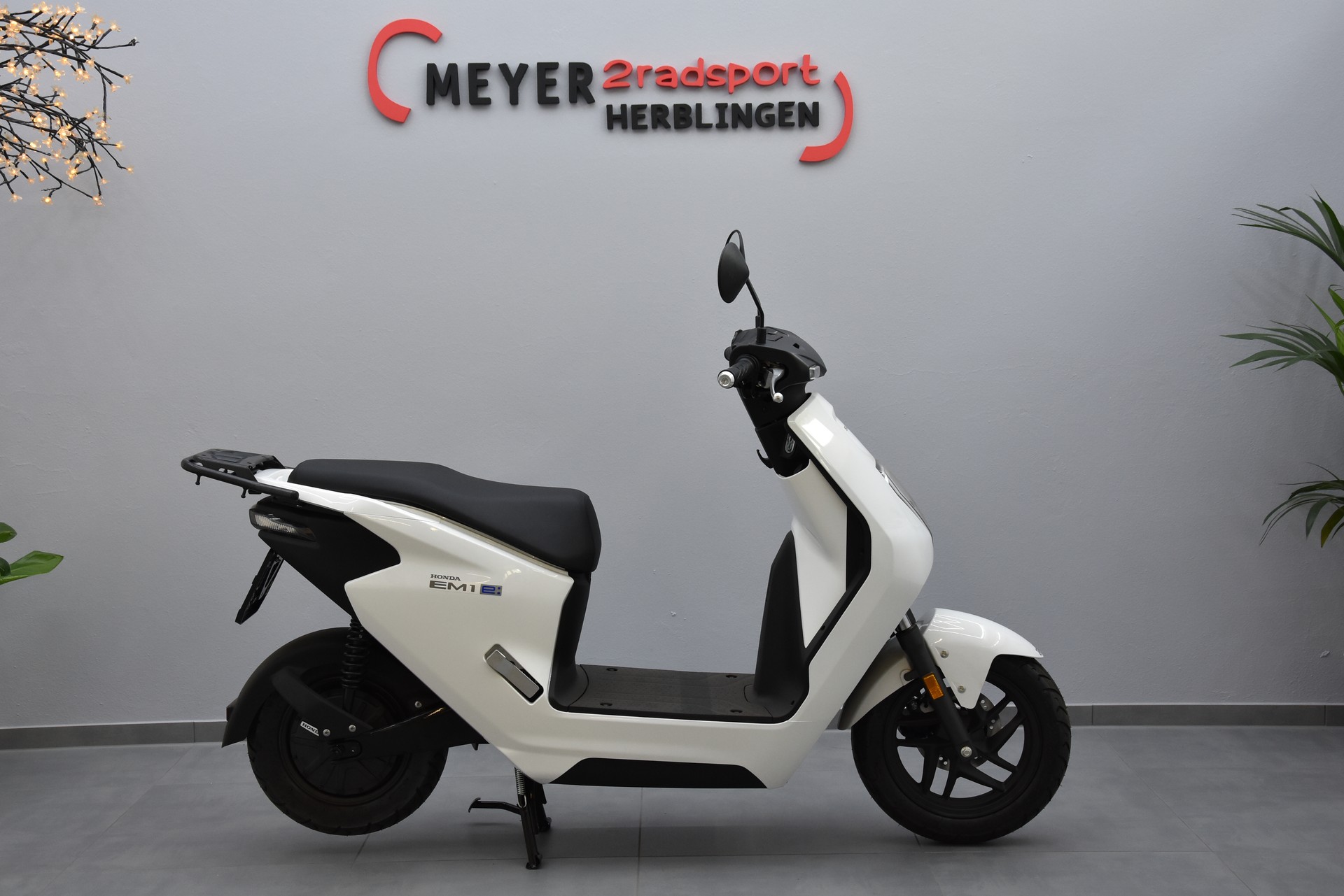 HONDA EM1-E-image-1