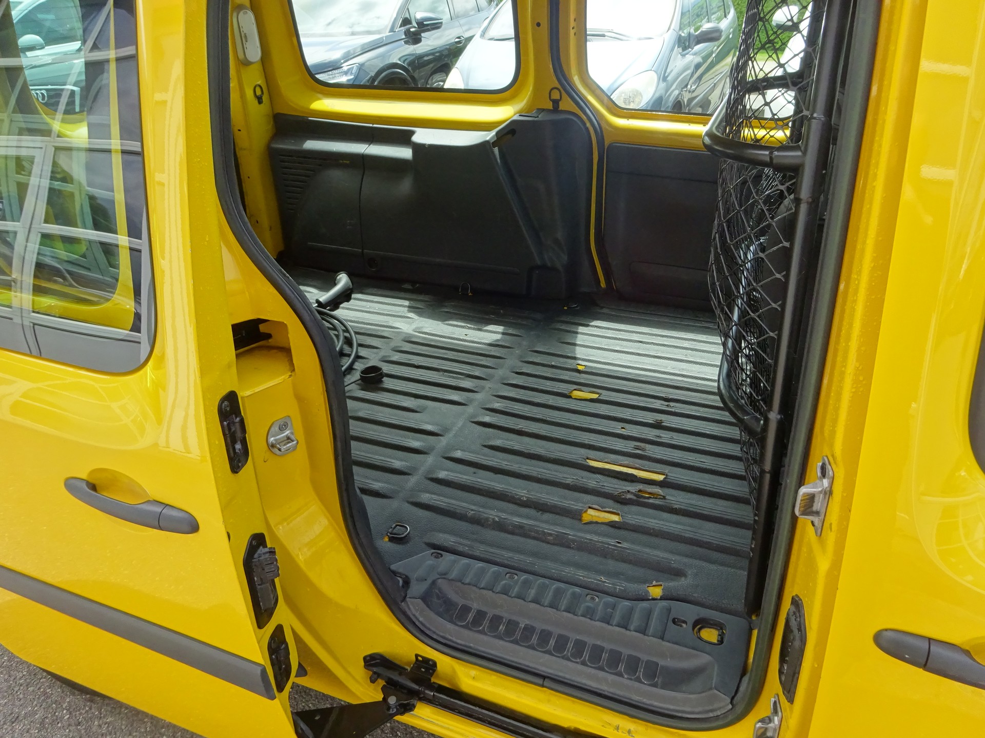 RENAULT Kangoo Maxi Z.E. 33 R60 Access 2 Plätze-image-8