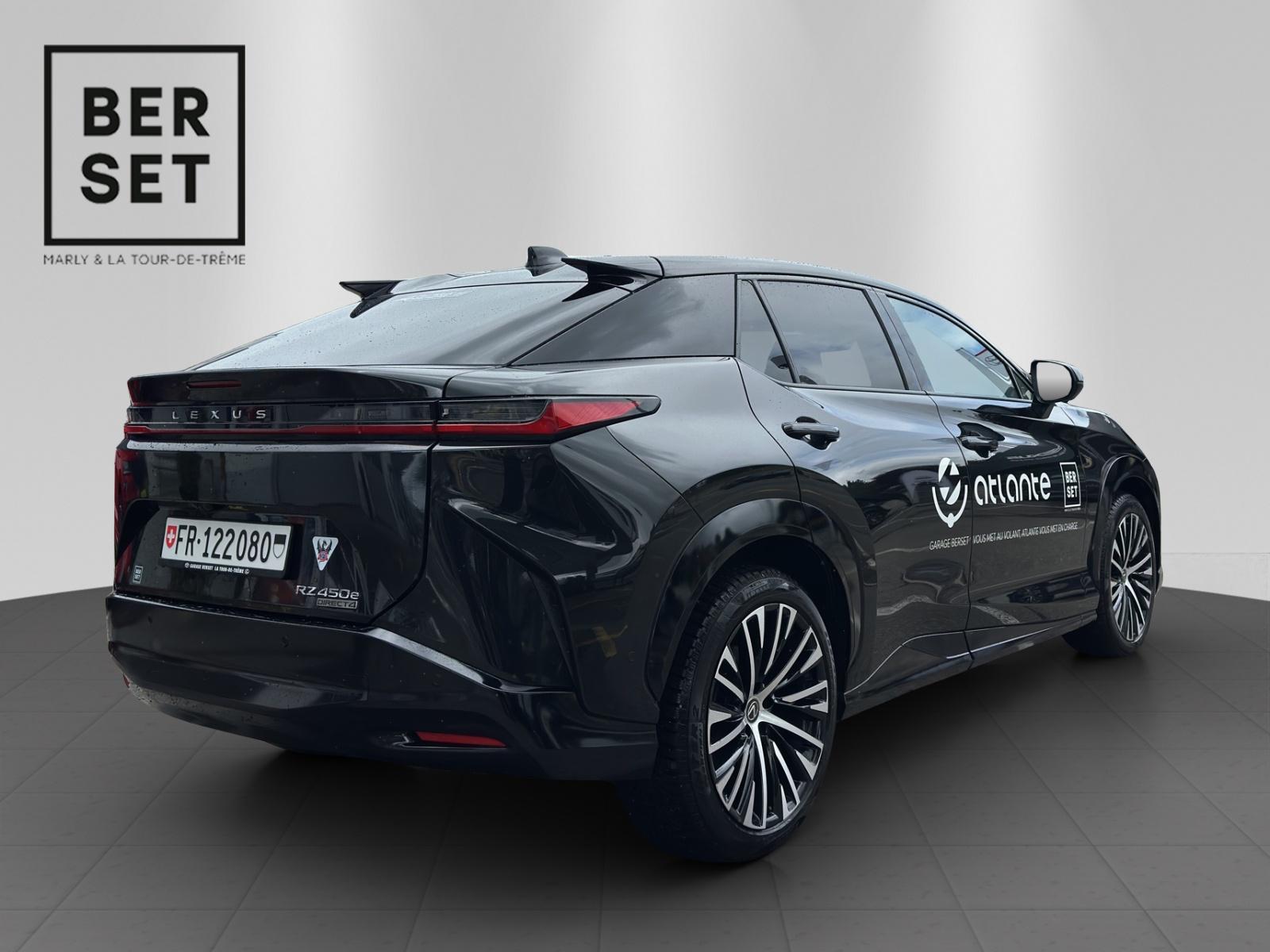 LEXUS RZ 450e Excellence-showroom-element-1
