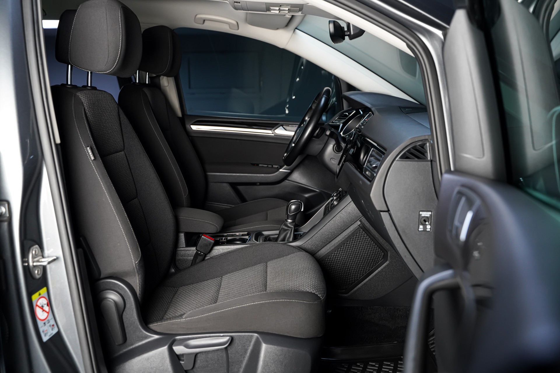 VW Touran 2.0 TDI BlueMotion Technology Comfortline DSG-image-15
