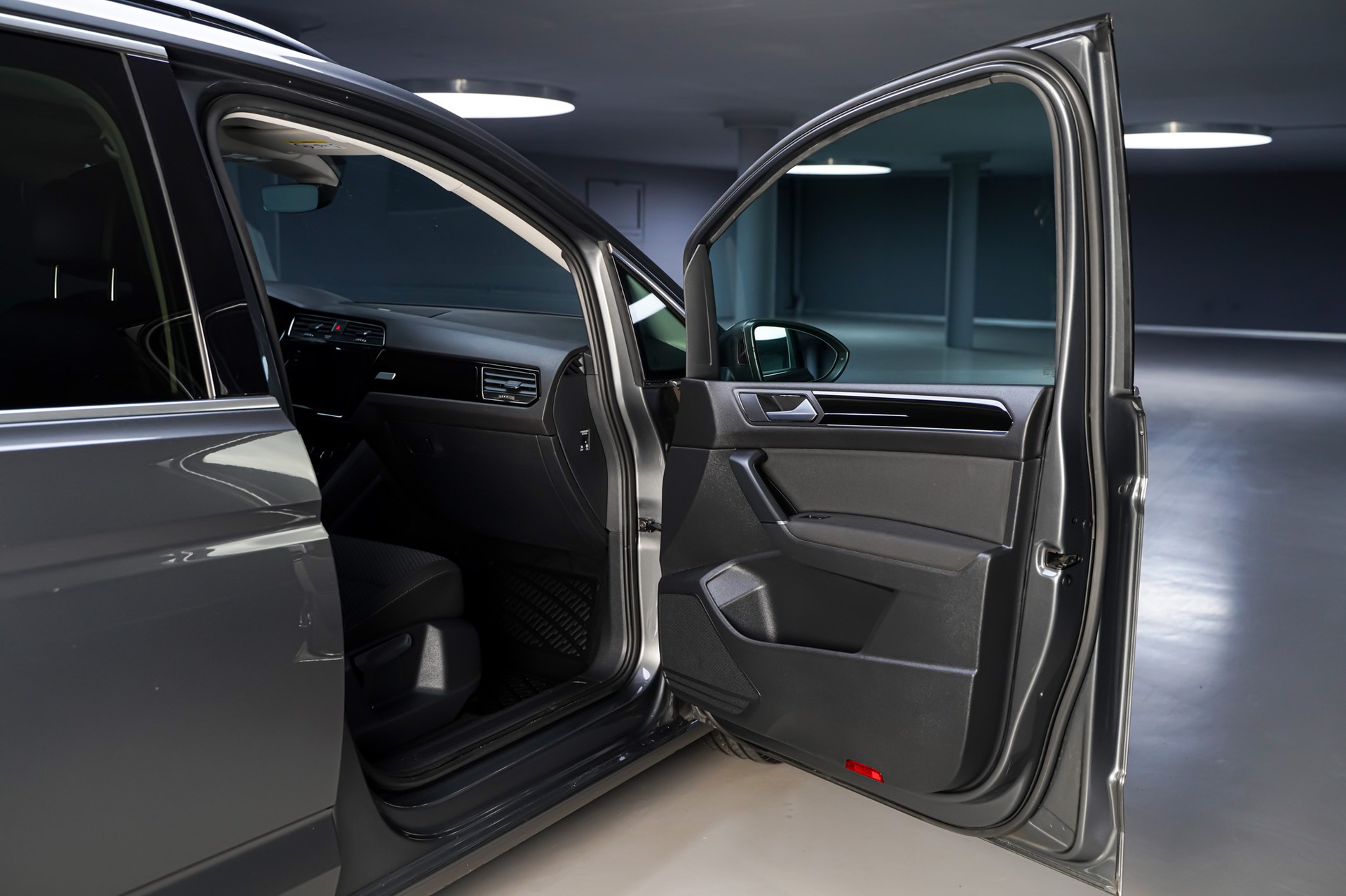 VW Touran 2.0 TDI BlueMotion Technology Comfortline DSG-image-14