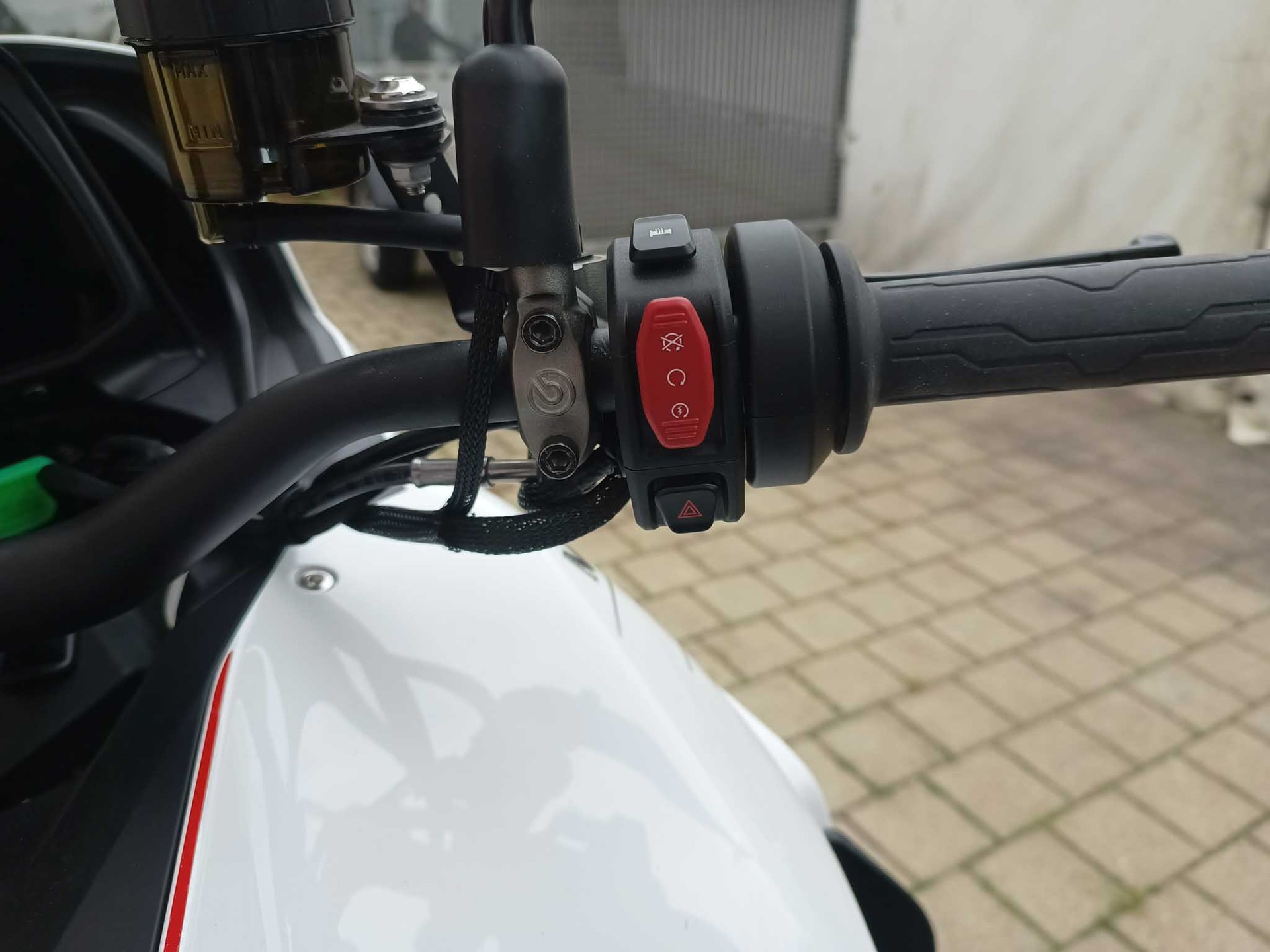 MOTO MORINI X-Cape 1200-image-8