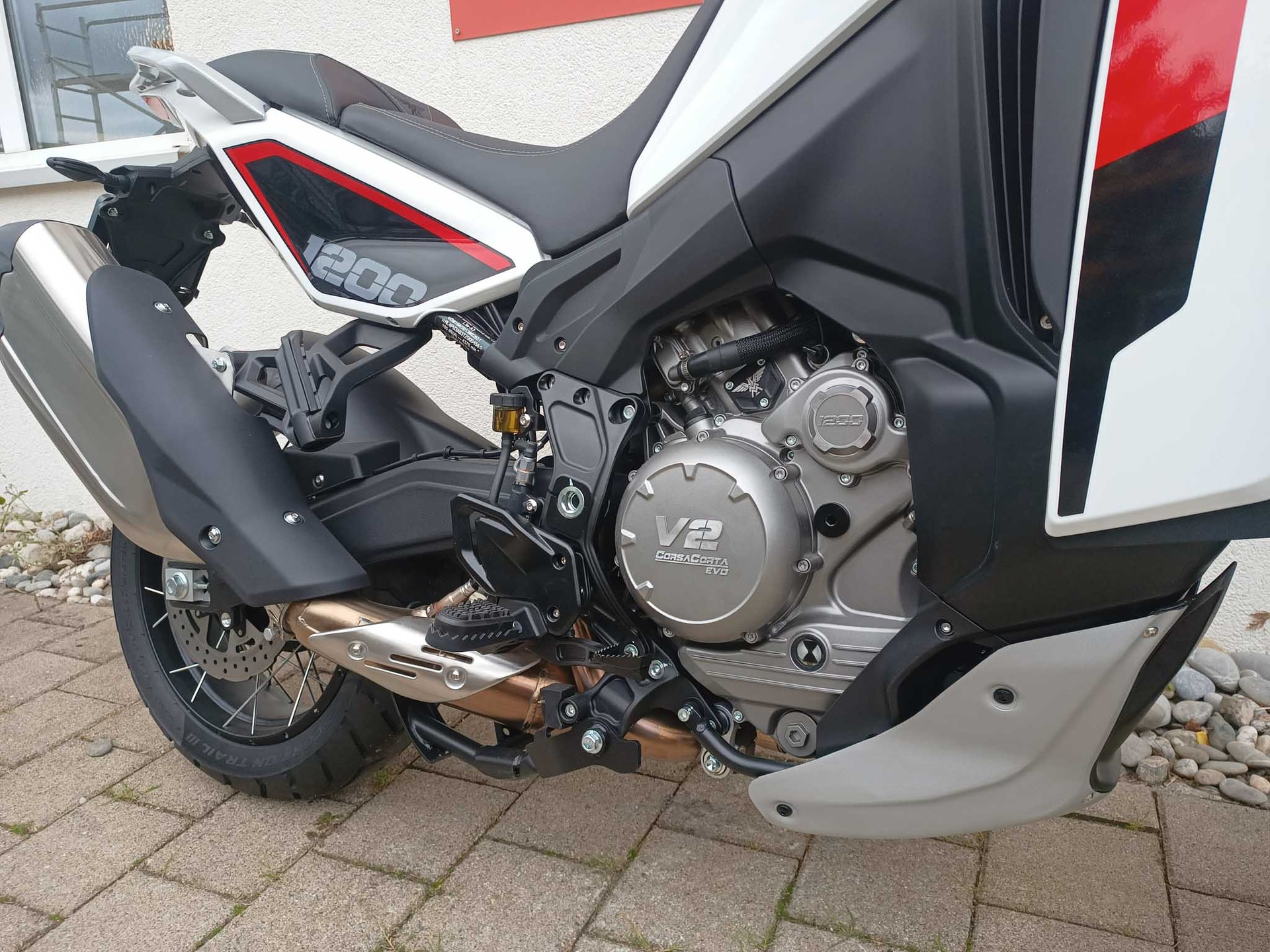 MOTO MORINI X-Cape 1200-image-10