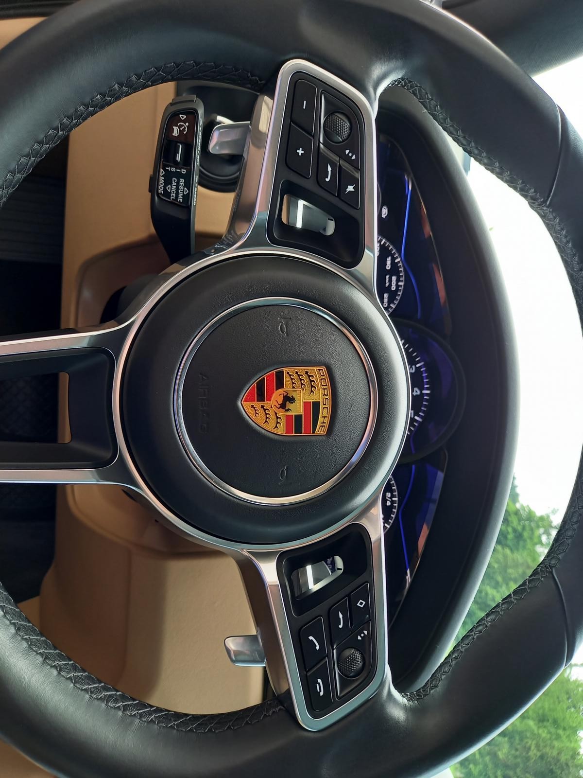 PORSCHE Cayenne-image-6